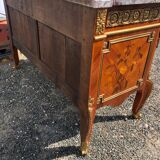 Commode style Louis XVI