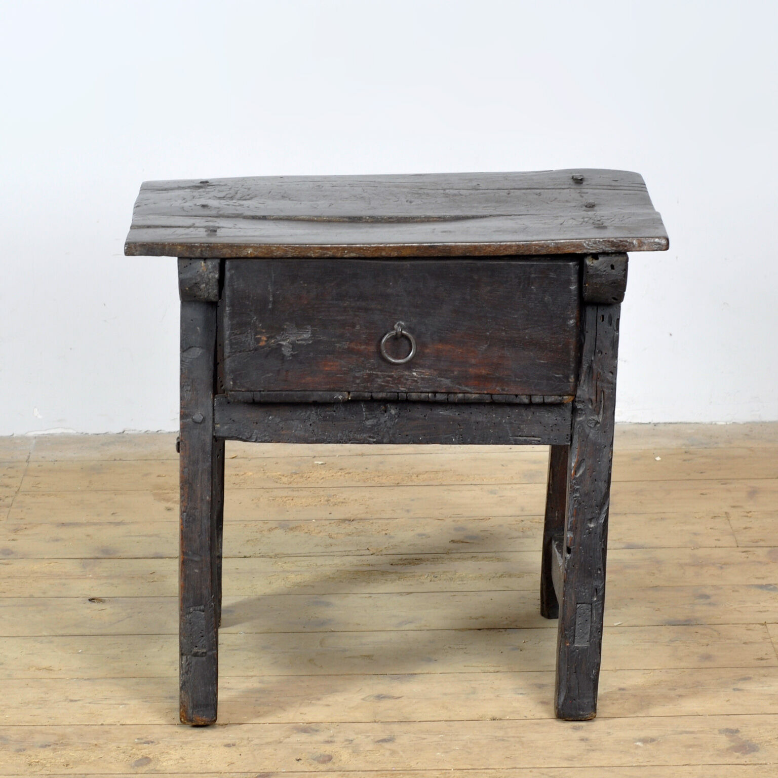 Spanish oak side table, 18th century