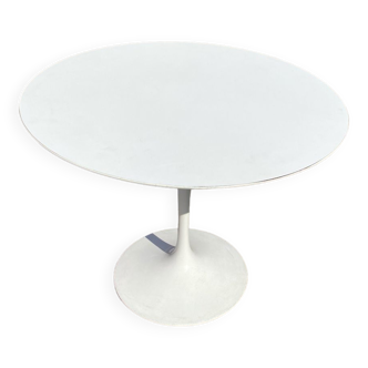 Knoll dining table