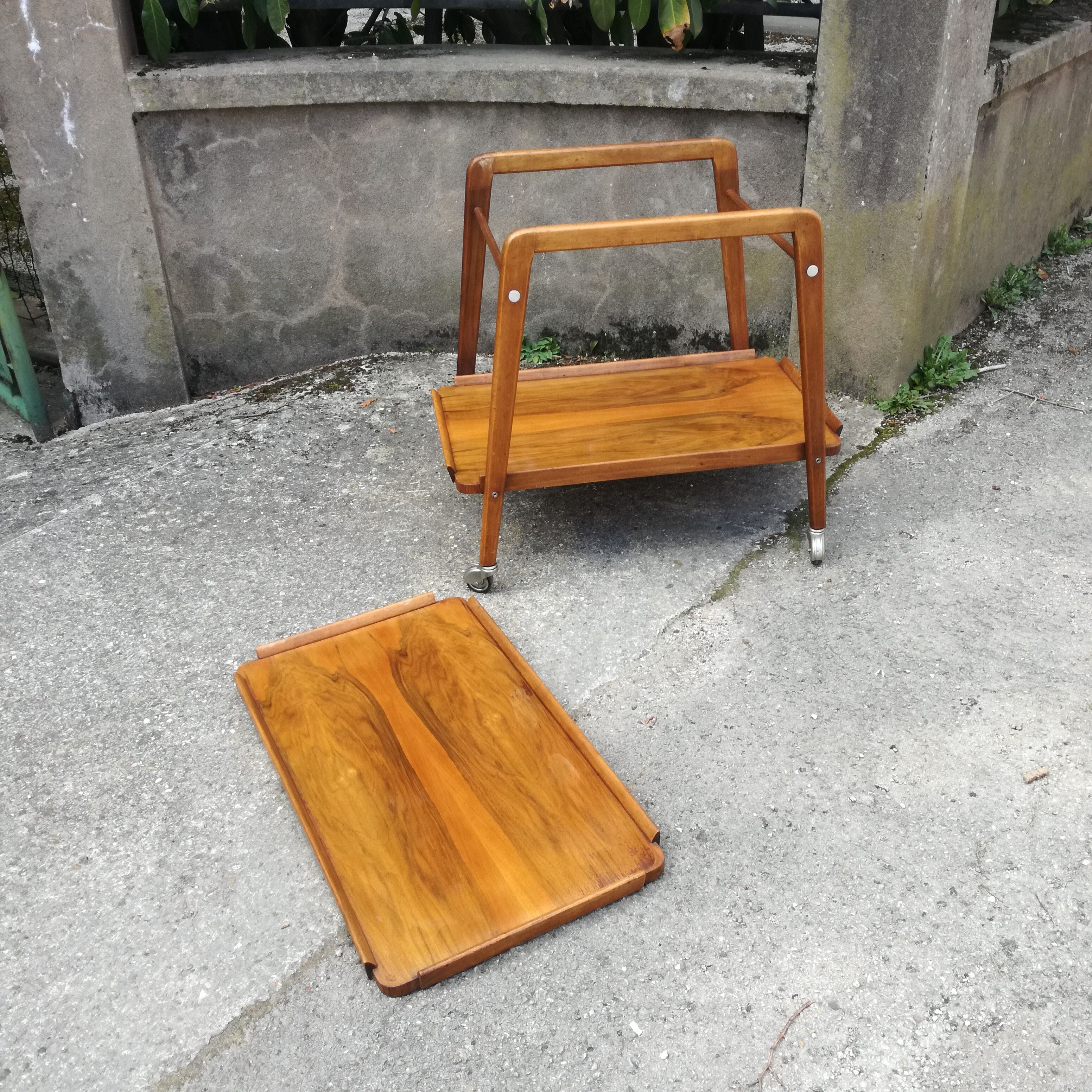 Removable tray service 1940