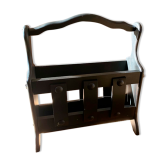 Magazine holder