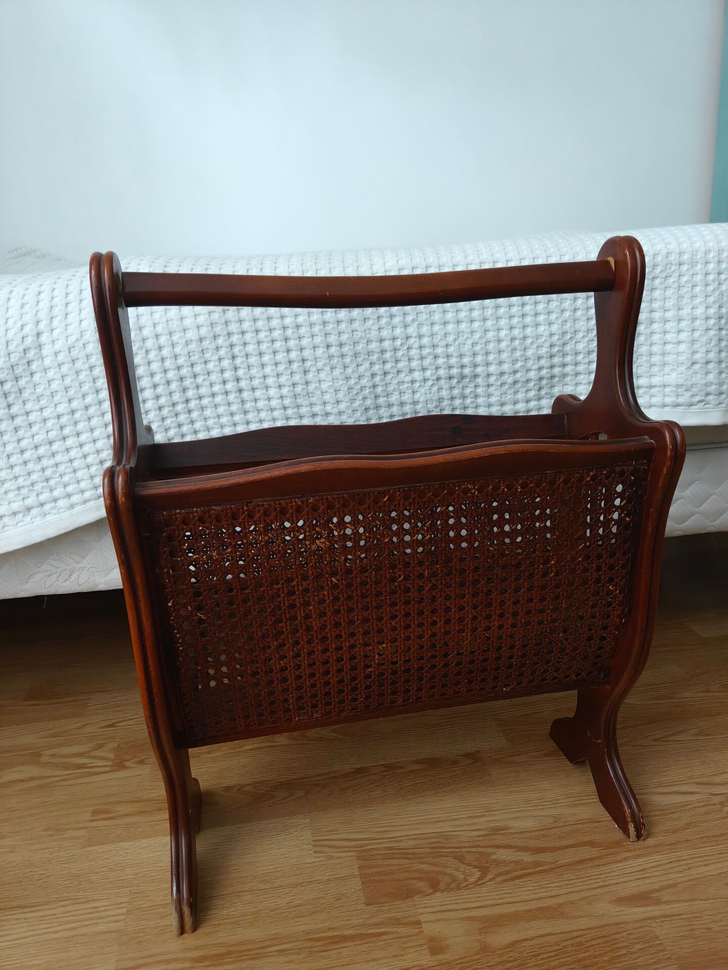 Magazine rack