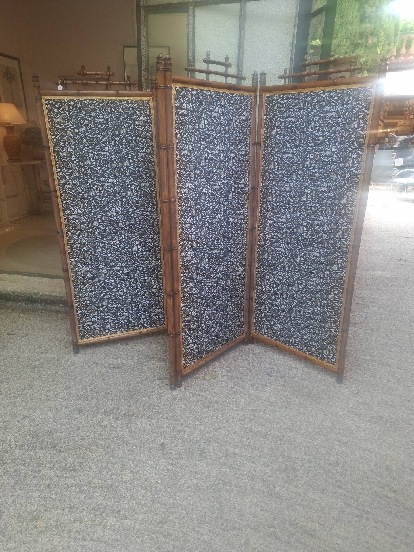 Screen