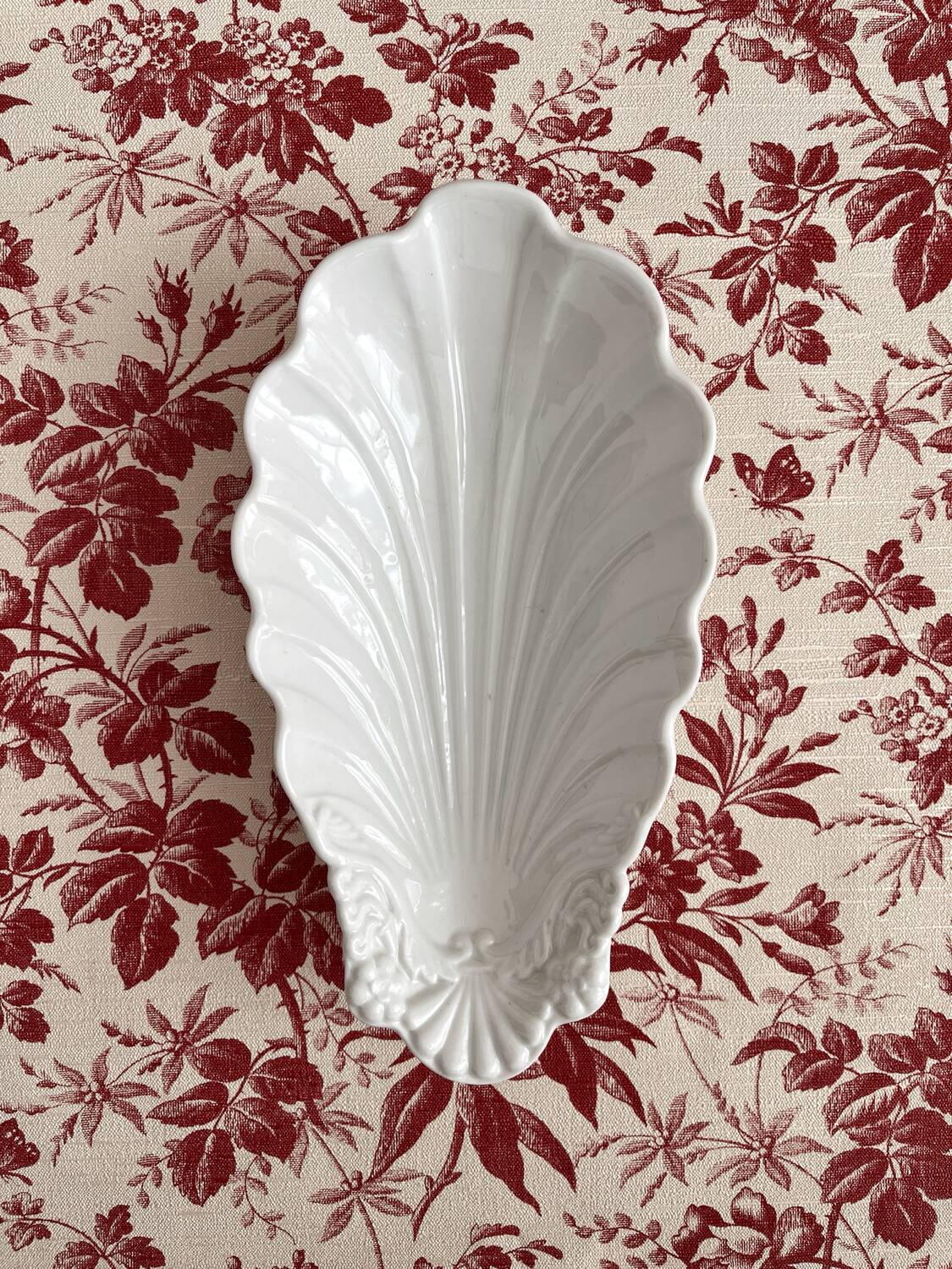 Antique porcelain shell ramekin dish