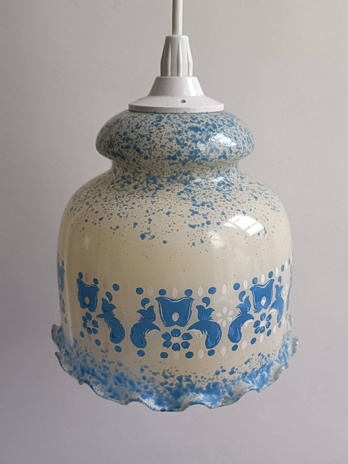 Vintage bath ball pendant