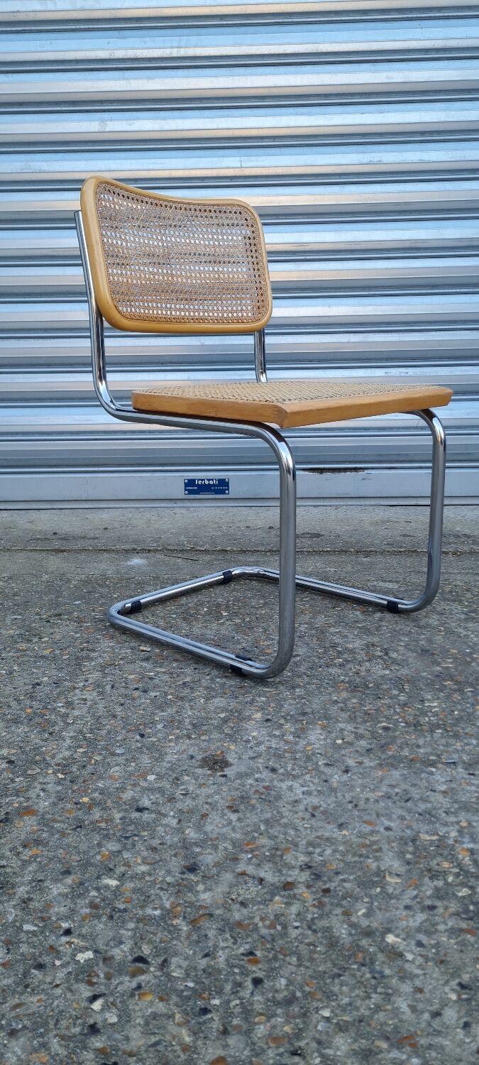 Chaise B32 par Marcel Breuer
