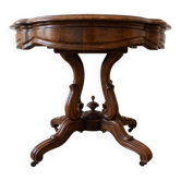 Table basse ovale en ronce de noyer style Classique