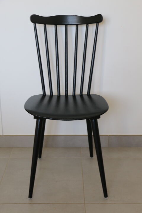4 black Baumann V5 chairs