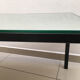 Table basse en métal et miroir