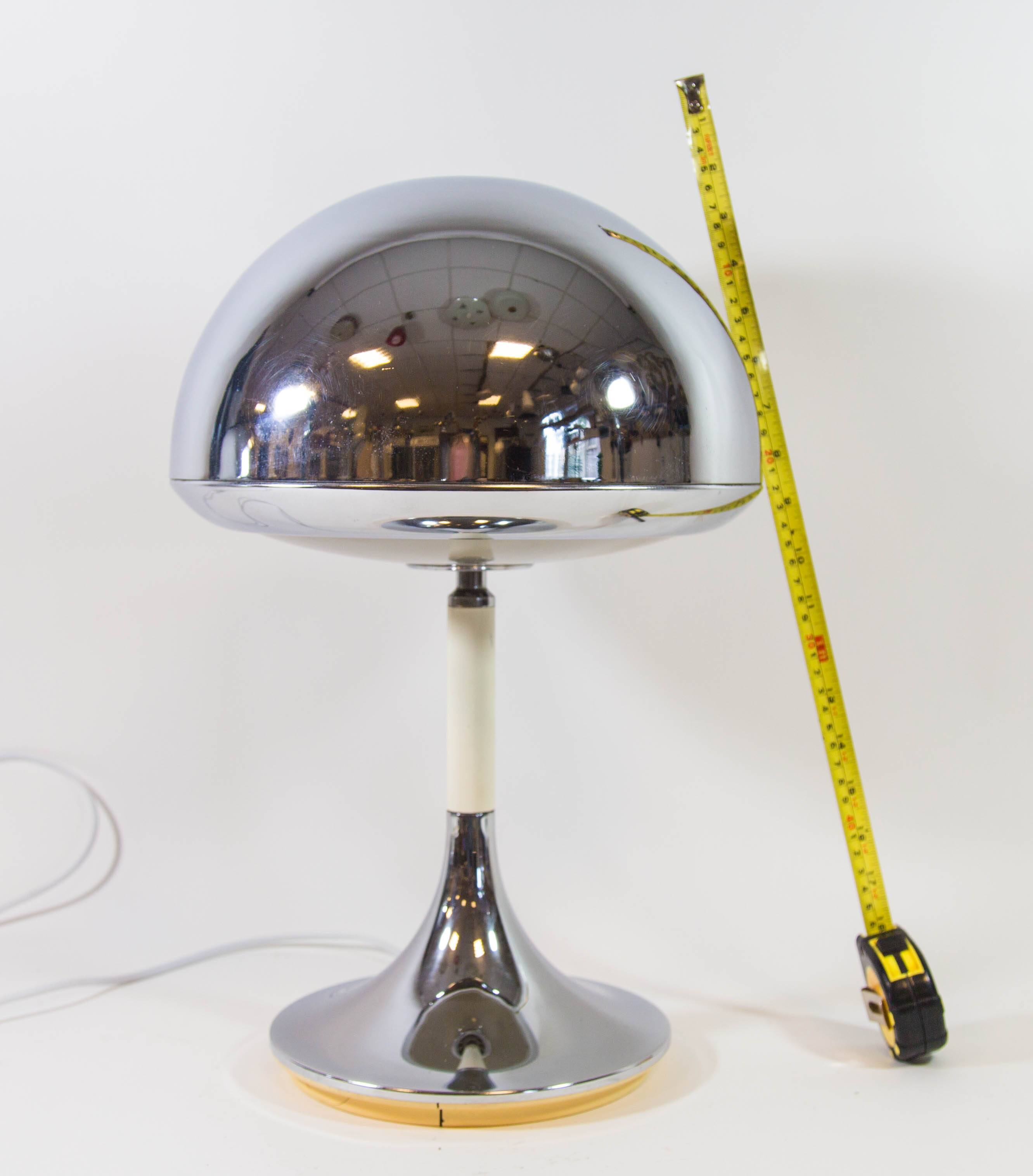 Space-age table lamp - Fase Madrid/Grin Luz - 2 available - vintage 60's
