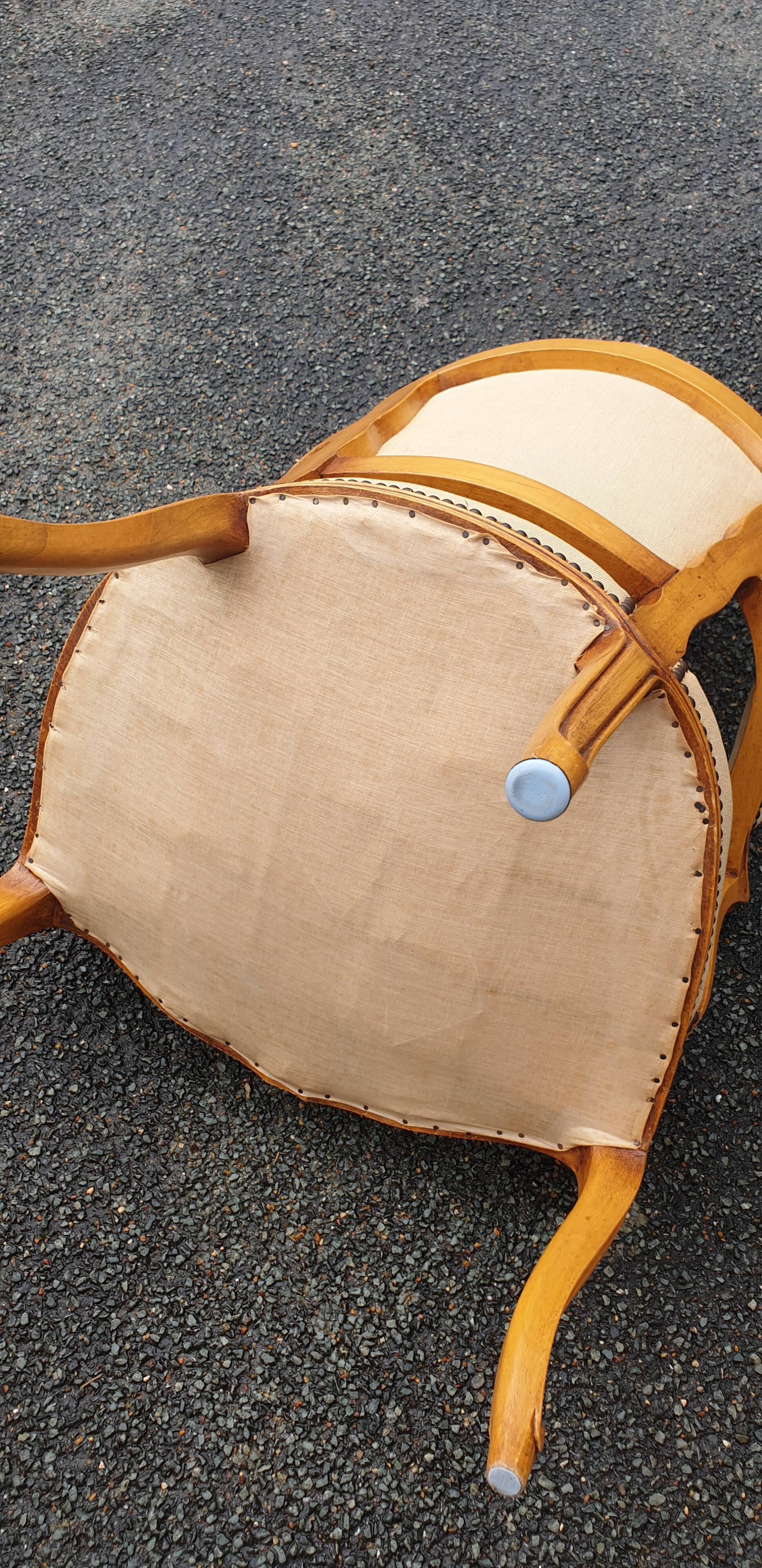 Paire de fauteuils cabriolet Louis xv