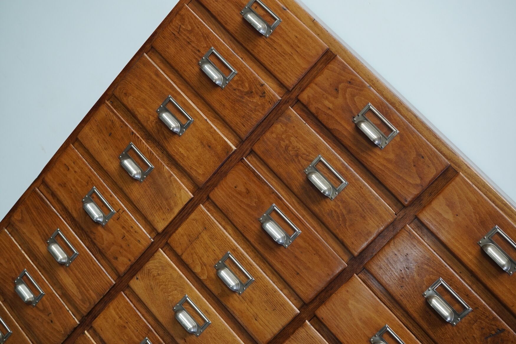 Apothicaire hollandais en hêtre, classeur, années 1950