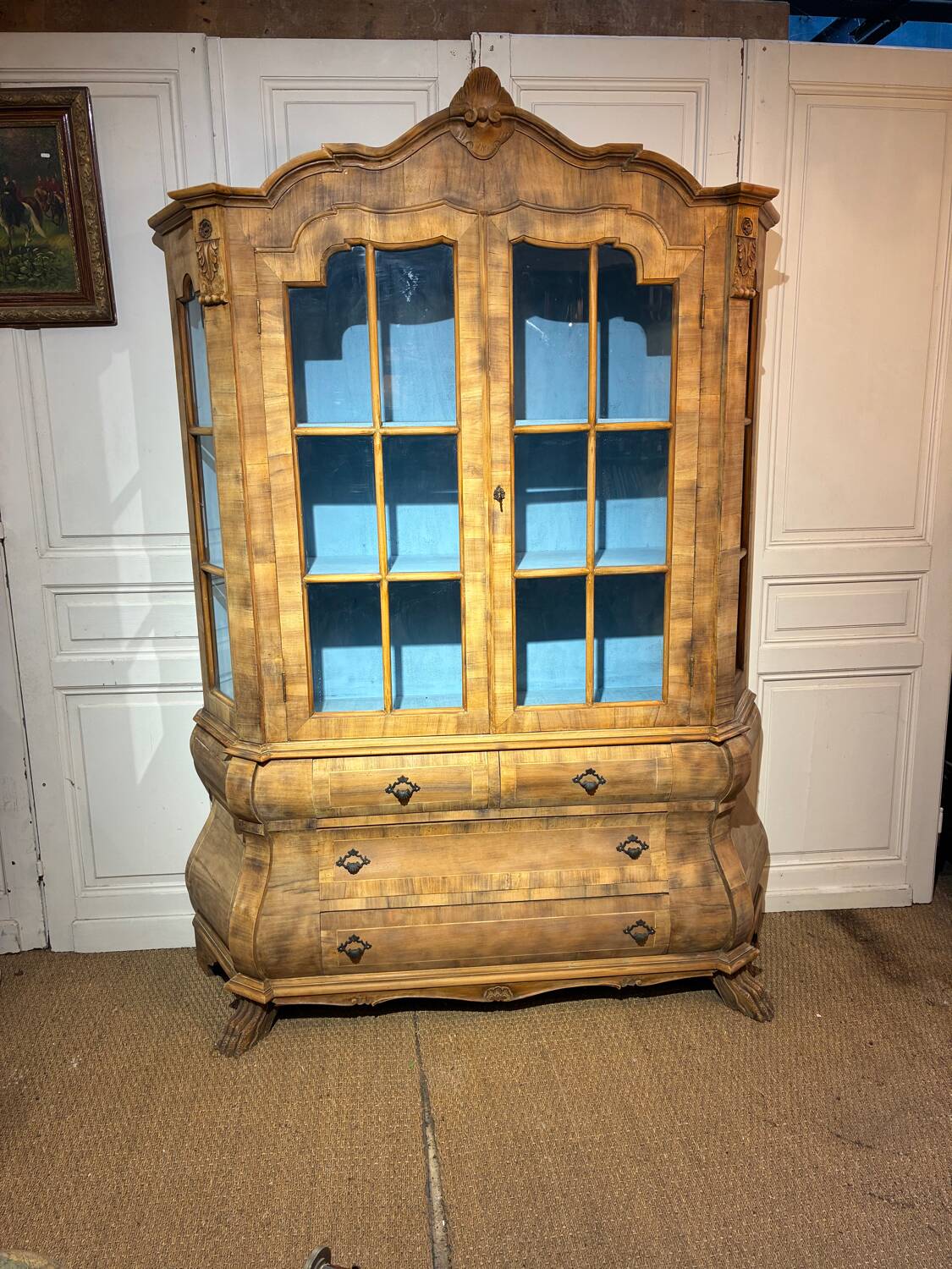 Old Dutch-style display cabinet