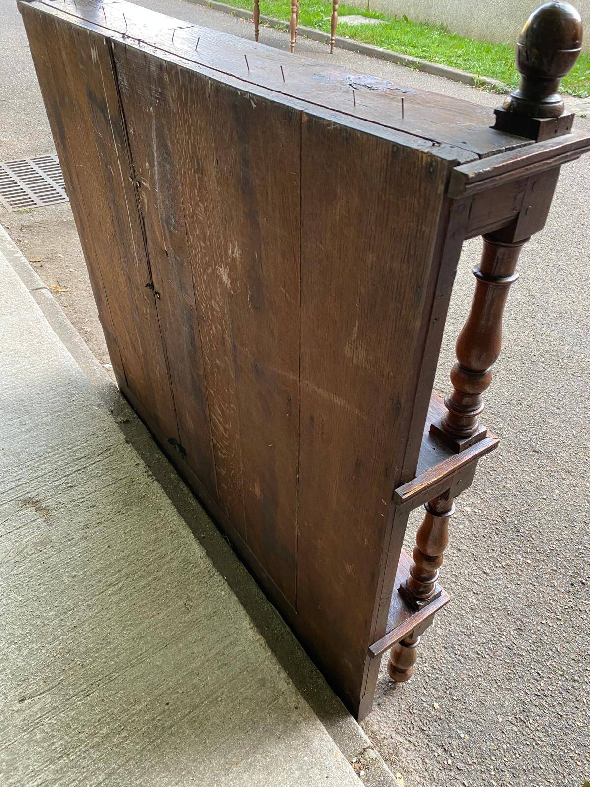 19th-century vintage oak bookshelf.