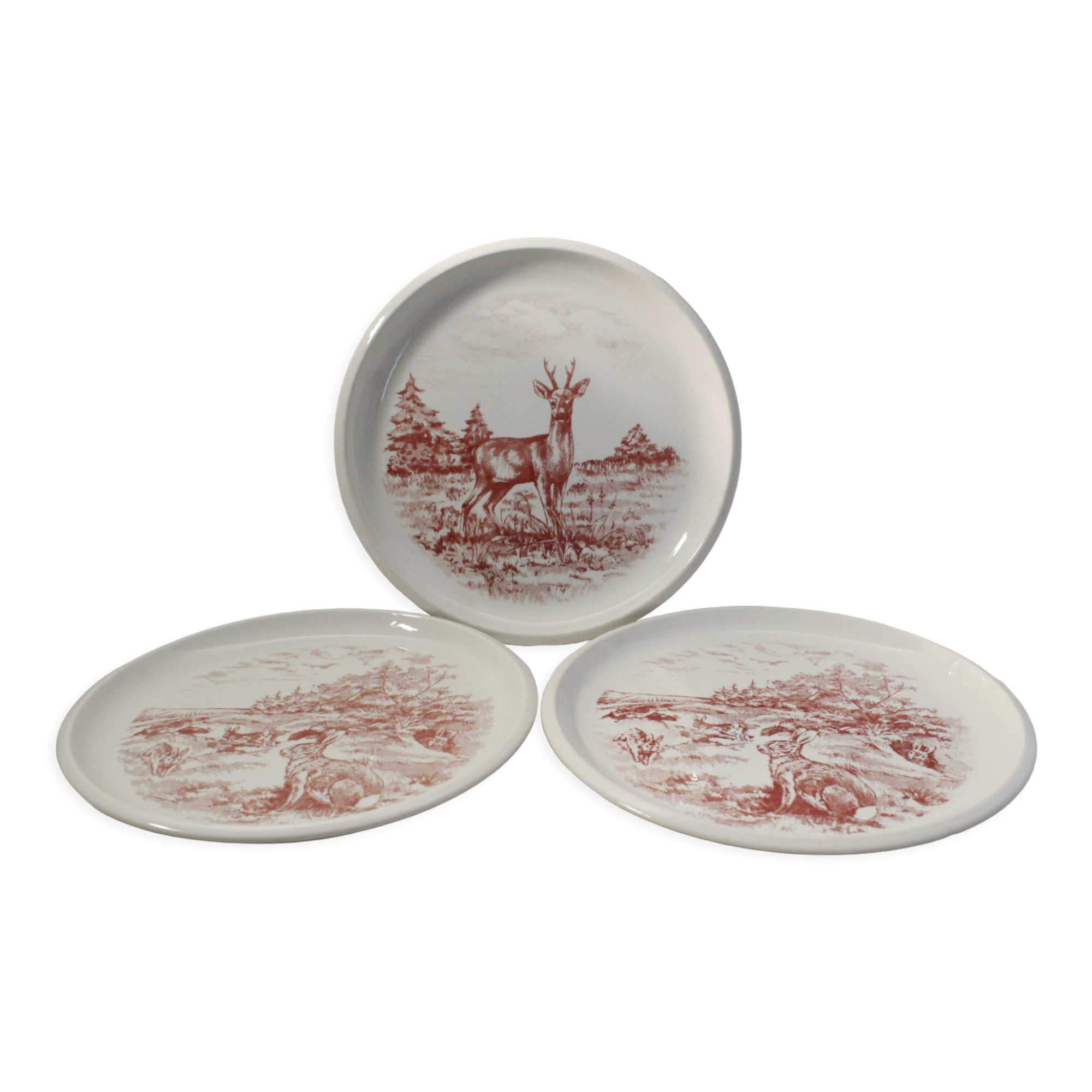 Set of 3 mismatched flat plates - red/burgundy decorations - deer and hare