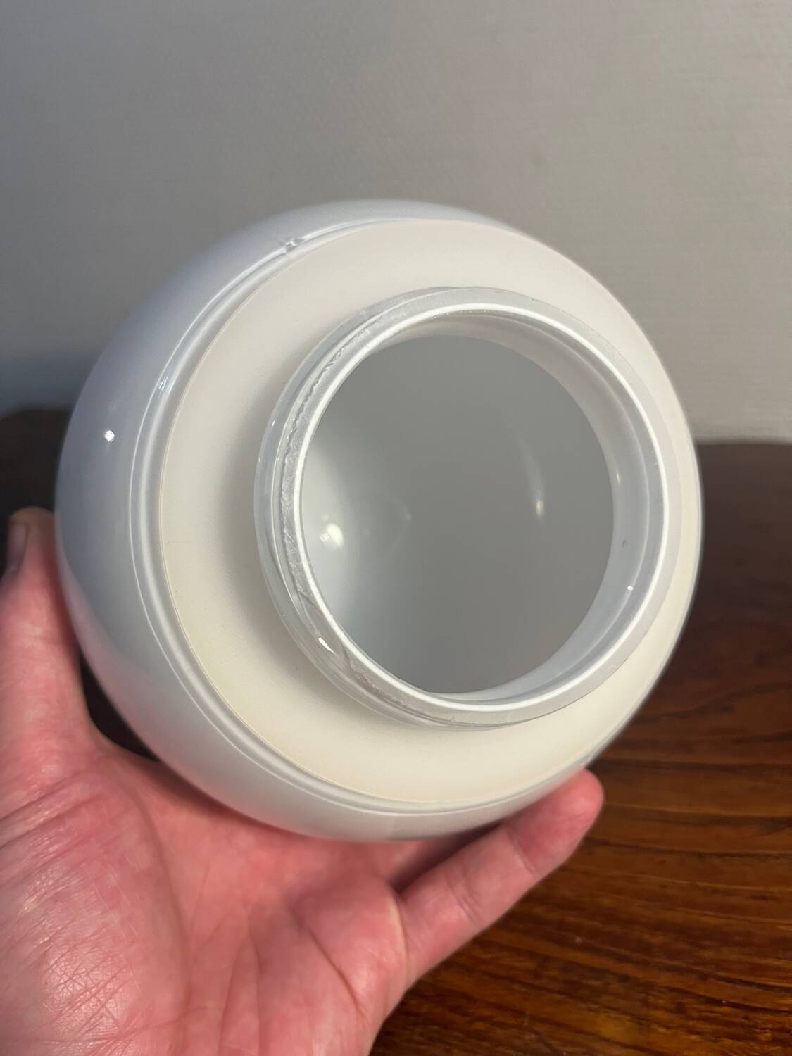 Round opal globe wall light with aluminum fixing