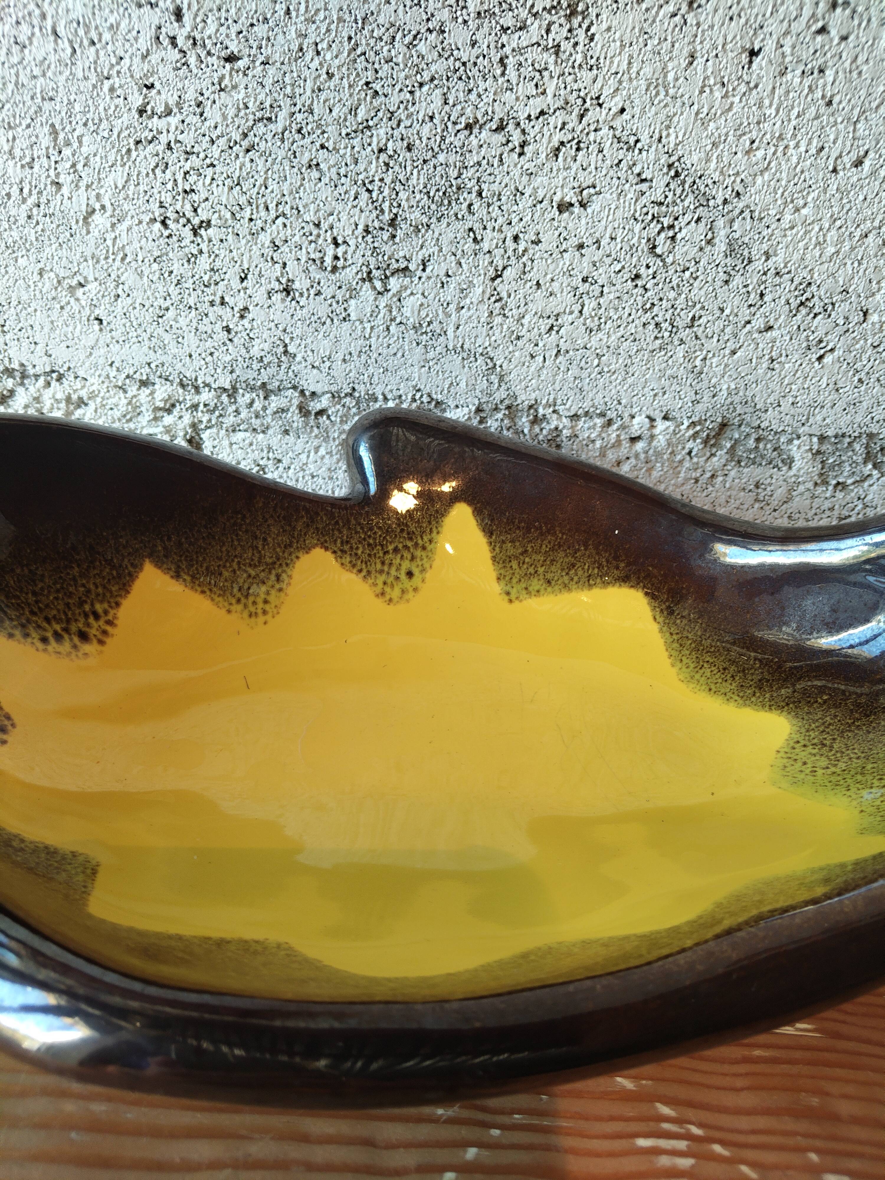 Large solar-shaped ceramic bowl, France, 1950s-1960s.