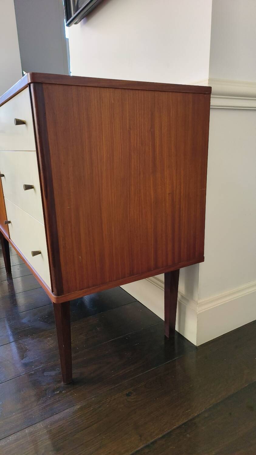Commode scandinave
