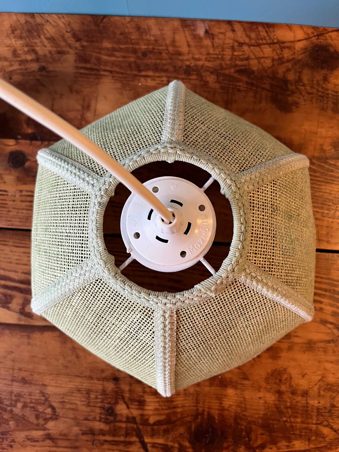 70s/80s pendant lamp in green rattan and embroidery