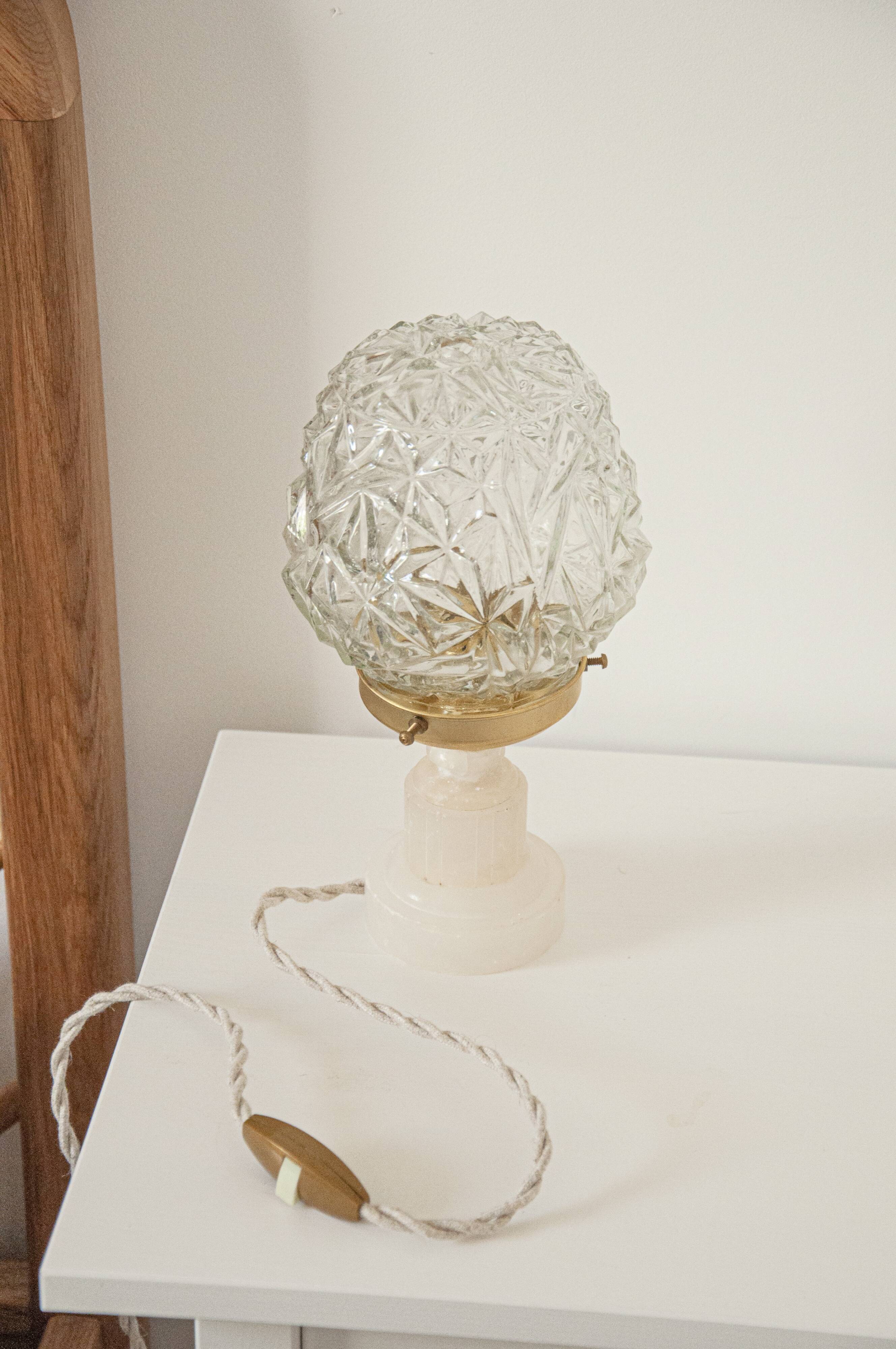 Vintage table lamp with albatre foot