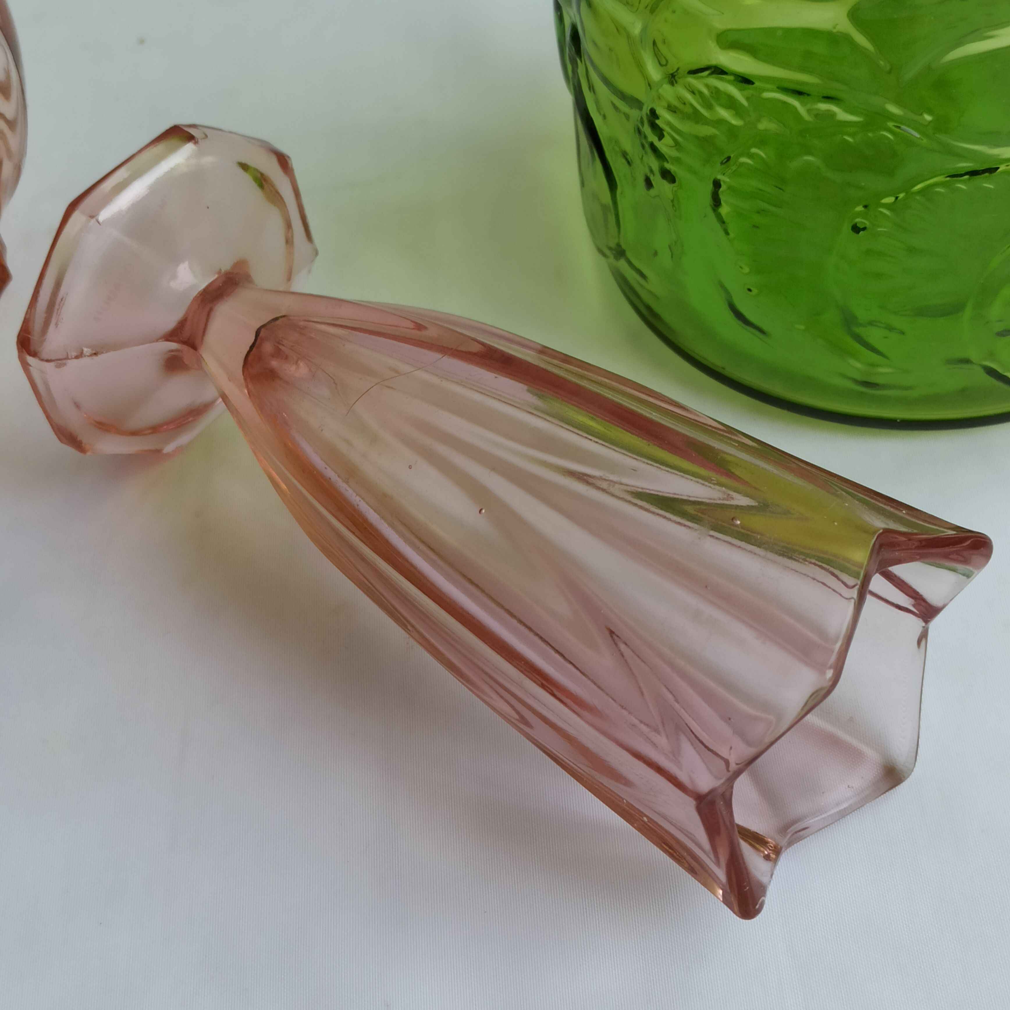 Pink Art Deco tulip vase in moulded glass