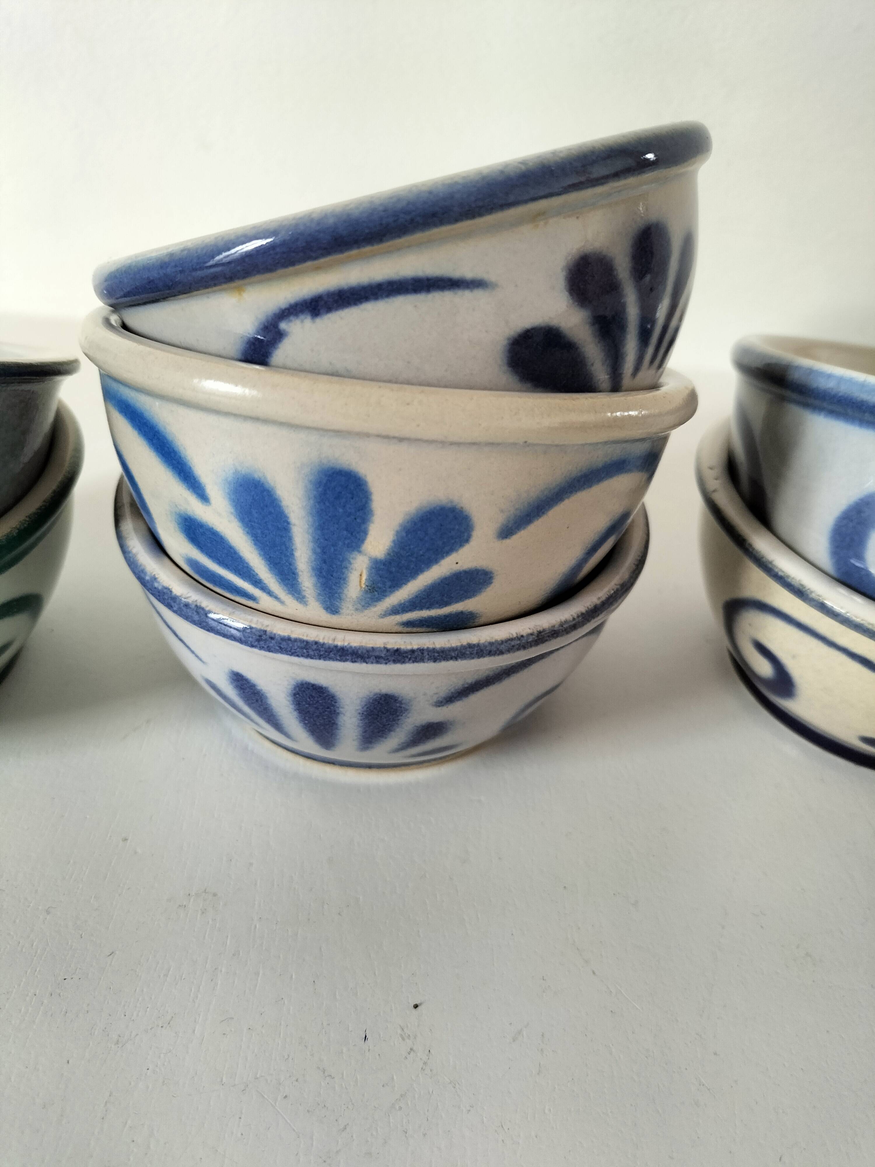 7 stoneware bowls with blue and green ocean-inspired decoration