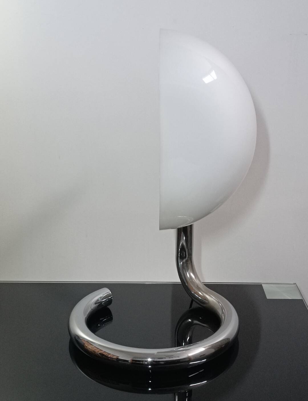 Important lamp designed by Metalarte 1970s