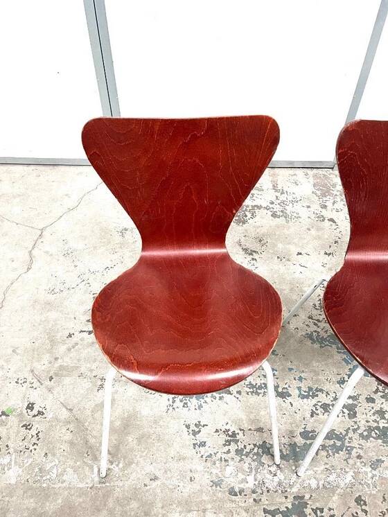Set of 4 non branded butterfly chairs