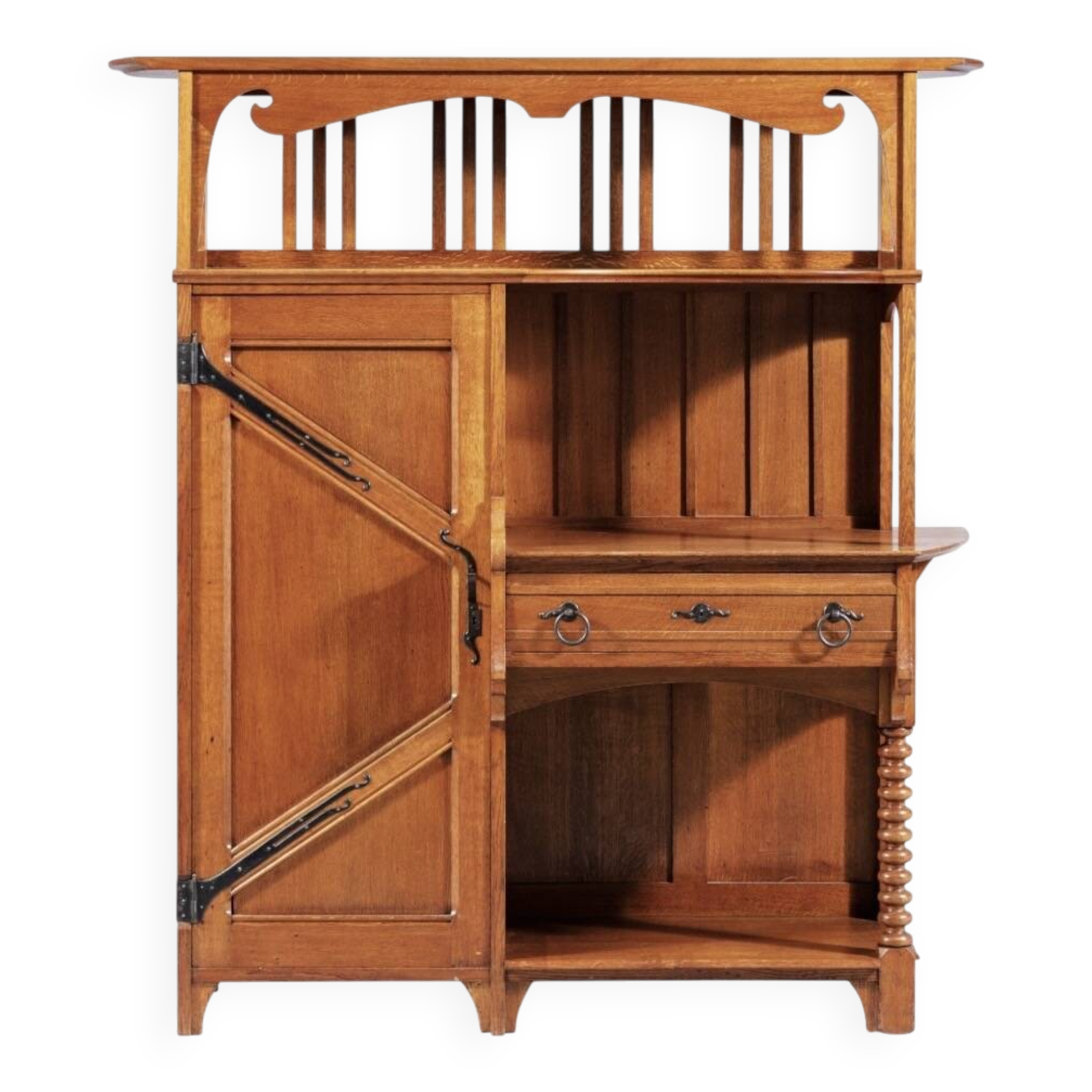 Gustave serrurier-bovy  buffet - vaisselier chambre d'artisan  circa 1