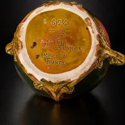 Cache-pot « Femme papillon » — Onnaing, vers 1900–1910