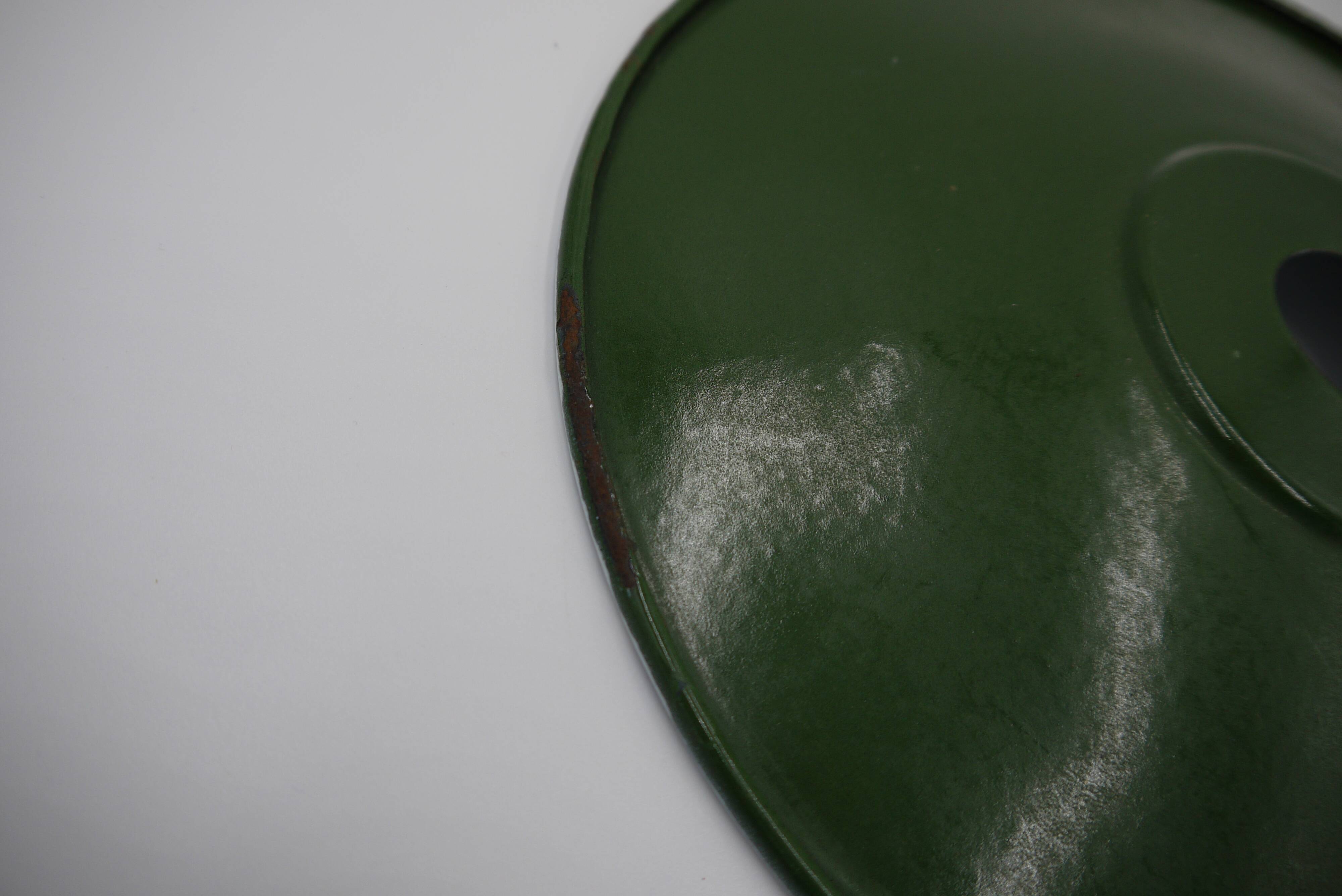 Green enamelled sheet metal suspension