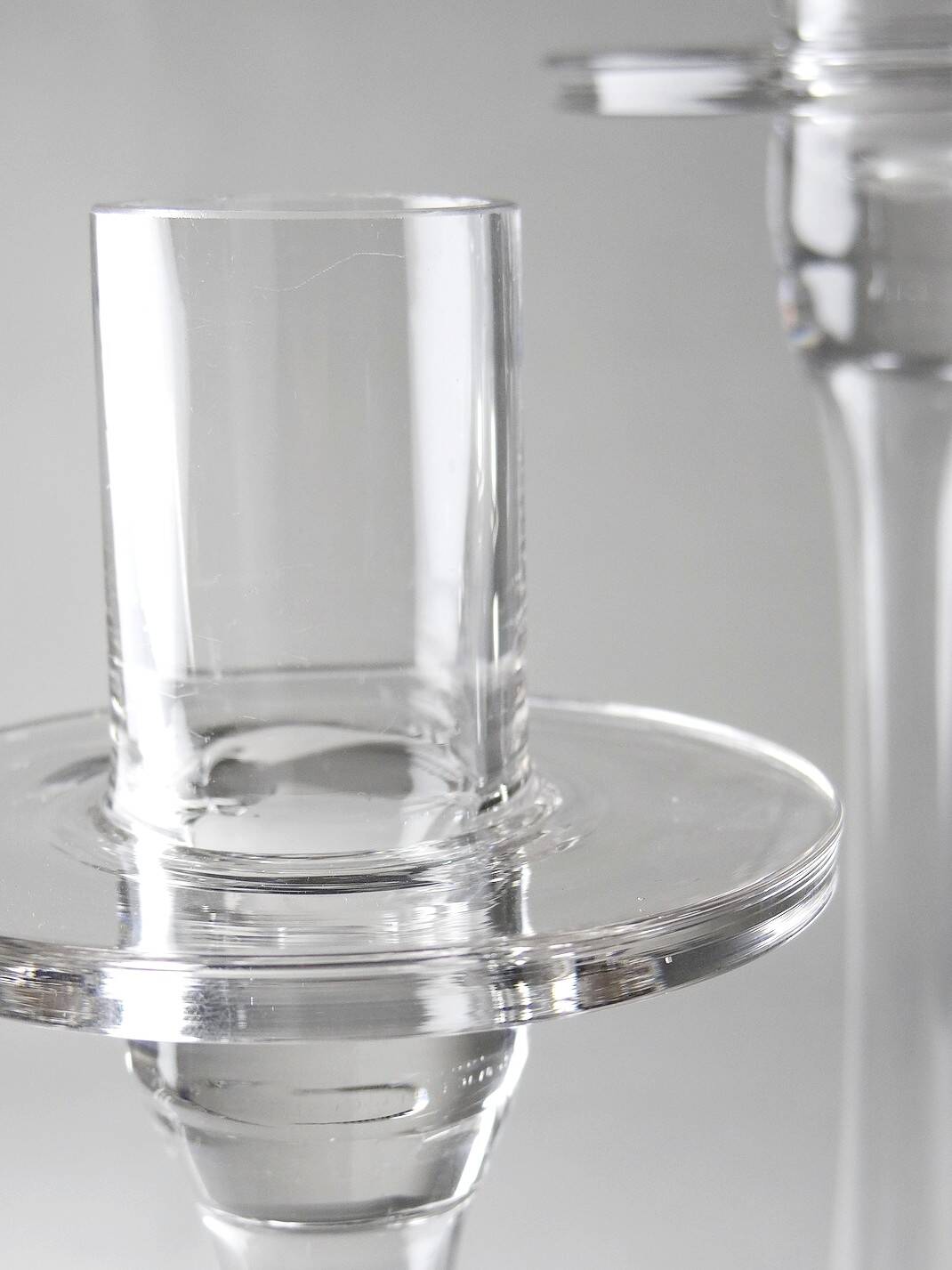 Trois bougeoirs en cristal vintage
