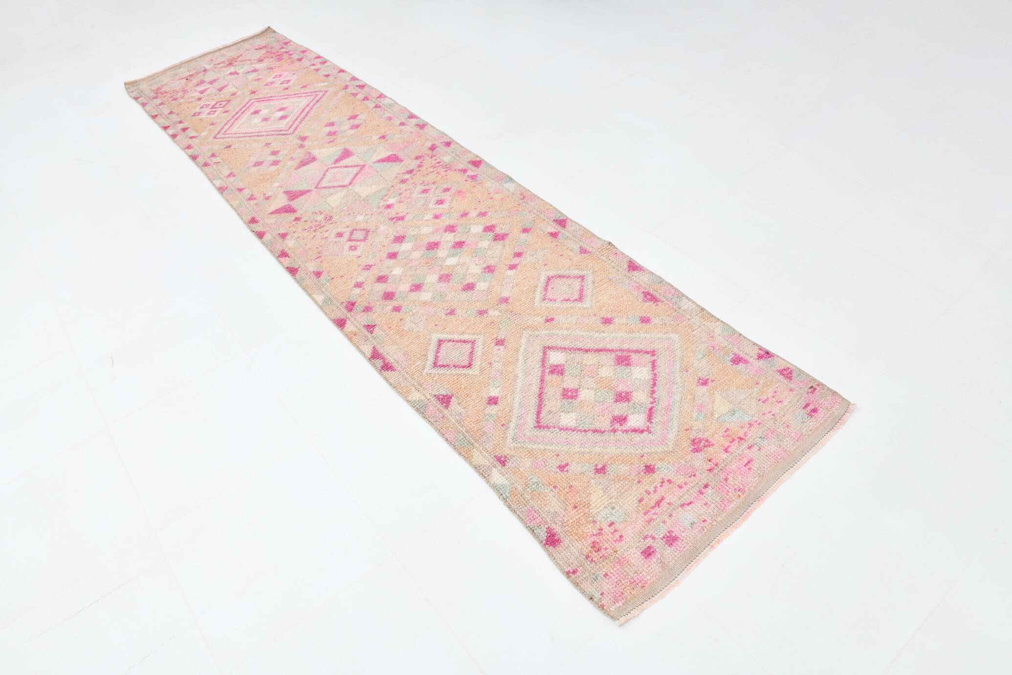 3x11 Soft Pink Turkish Runner Rug, 83x340 Cm