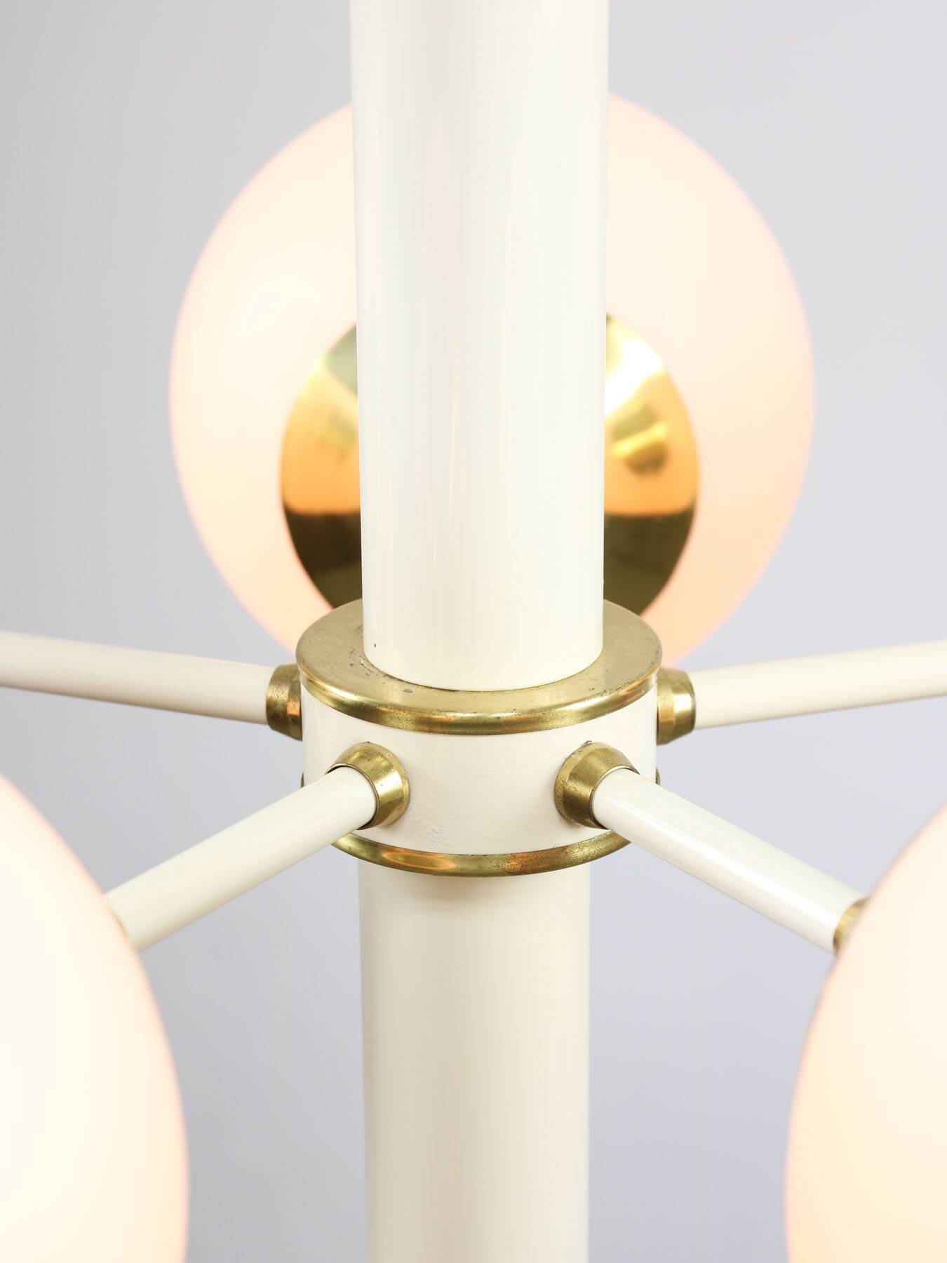 Mid-century Modern Italian Brass and Opaline Sputnik Chandelier