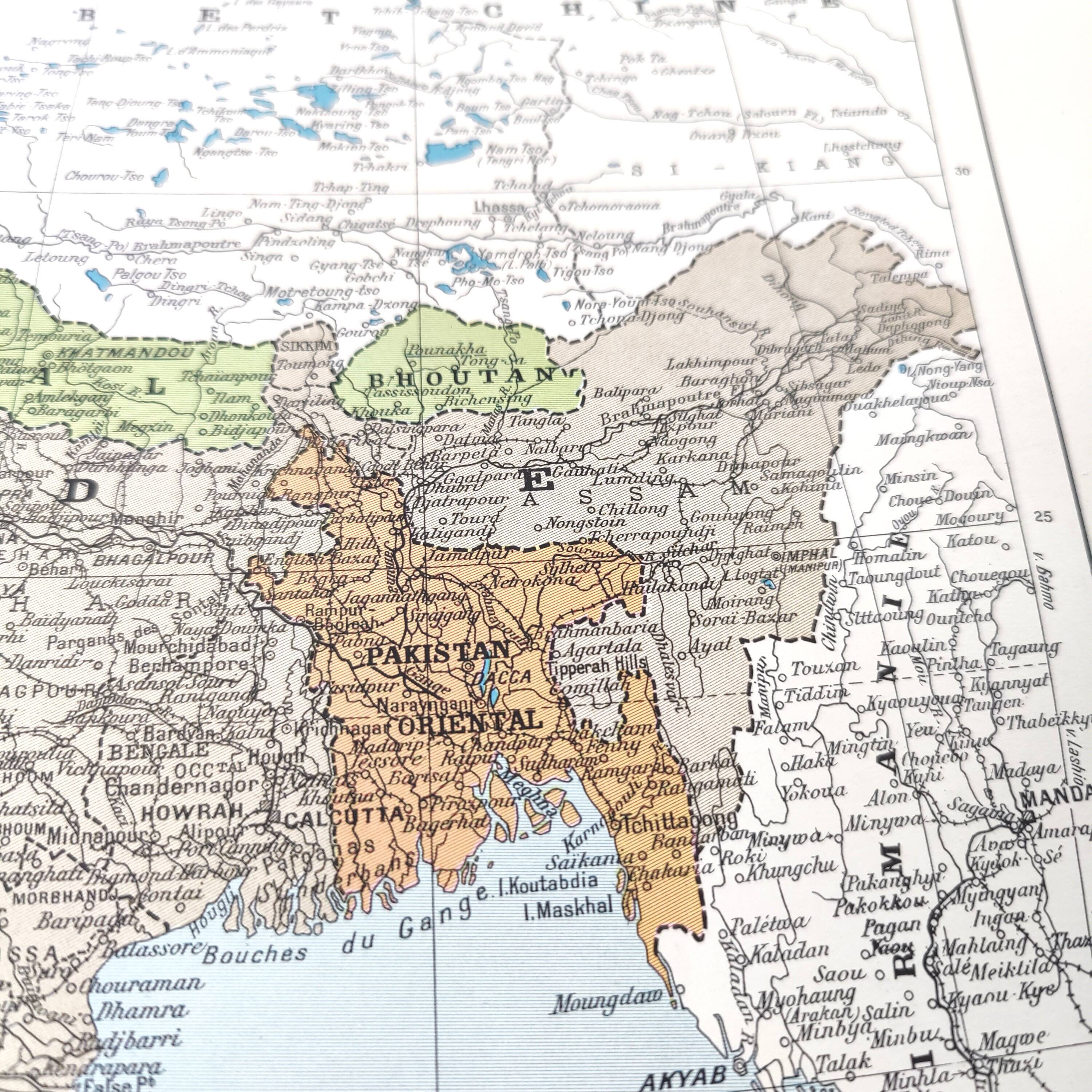 Vintage map of India 43x43cm from 1950