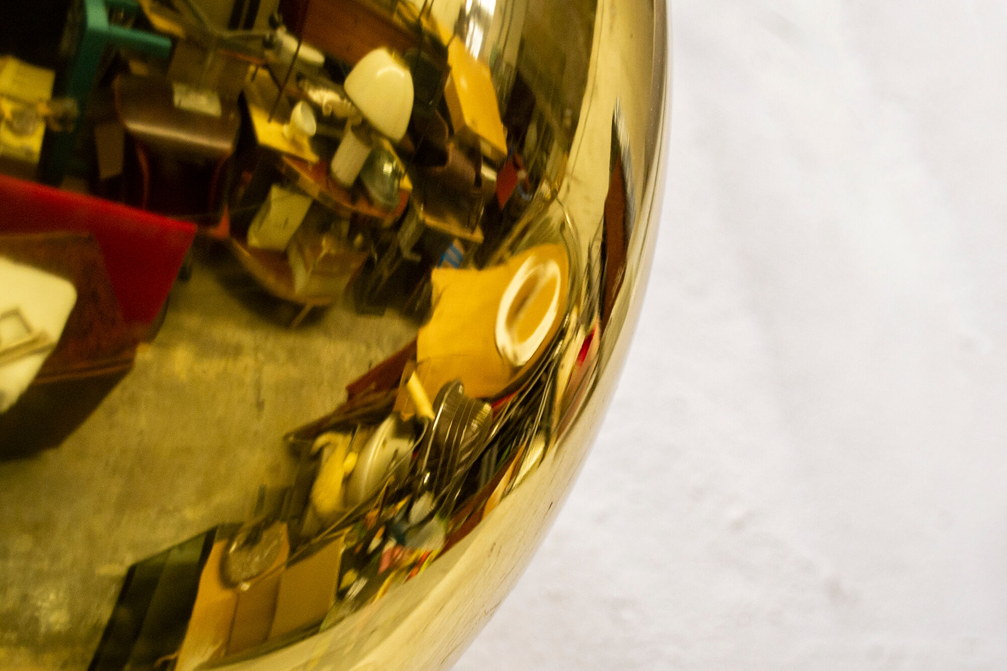 Brass wall lamp Italy 70s