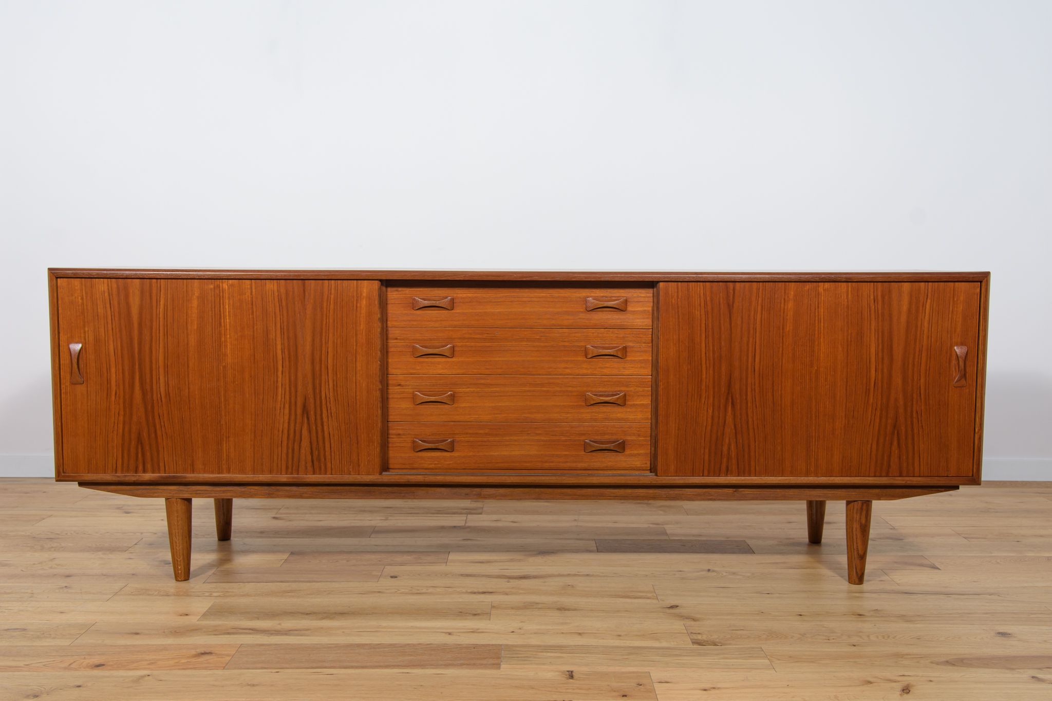 Enfilade en teck de Clausen & Son, années 1960