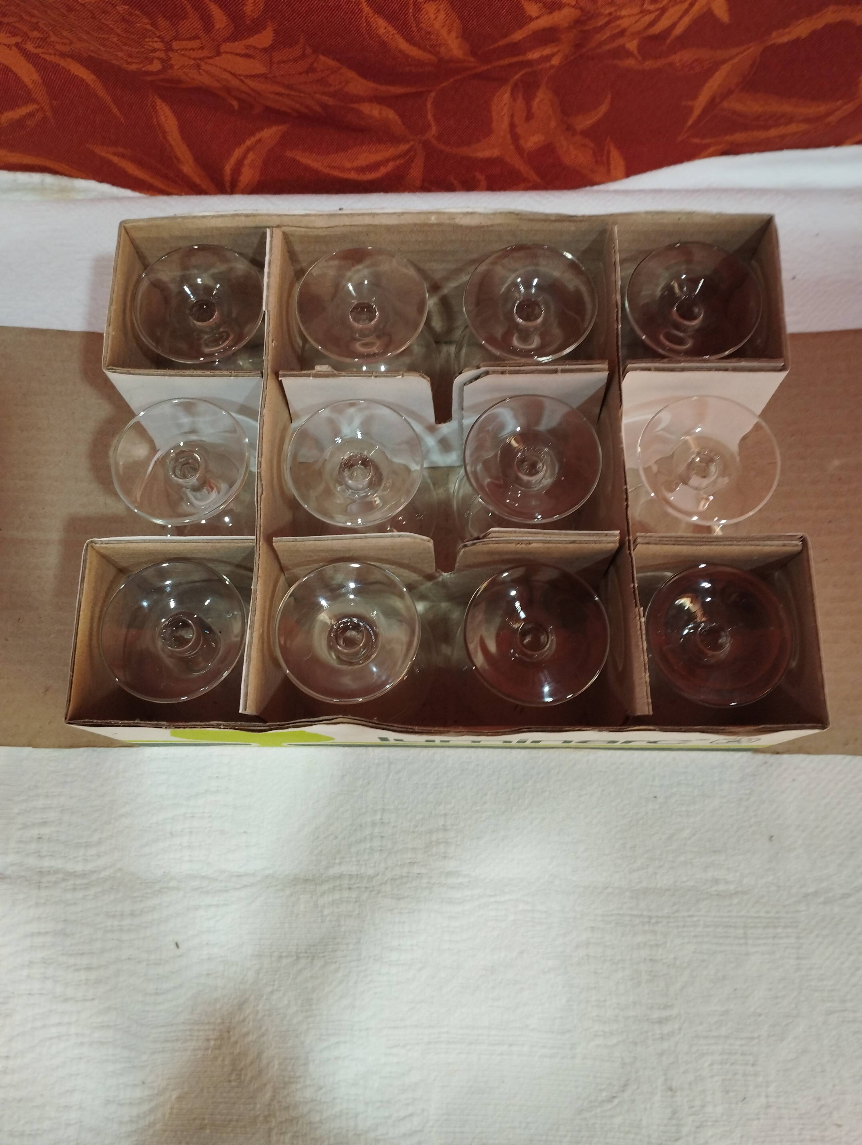 set of 12 Luminarc tasting glasses in their original box capacity: 10cl height 8cm