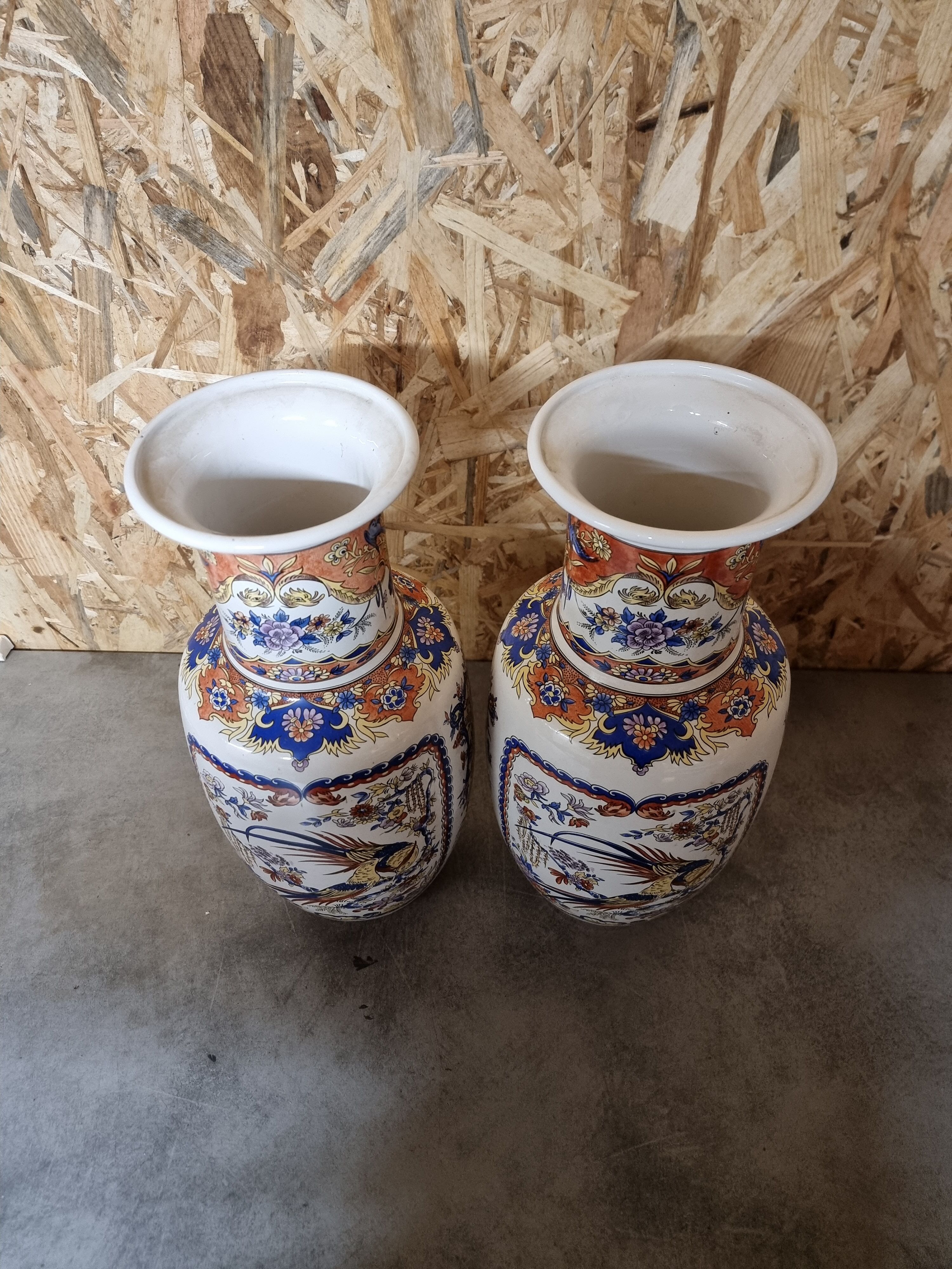 Paire de vases, céramique asiatique