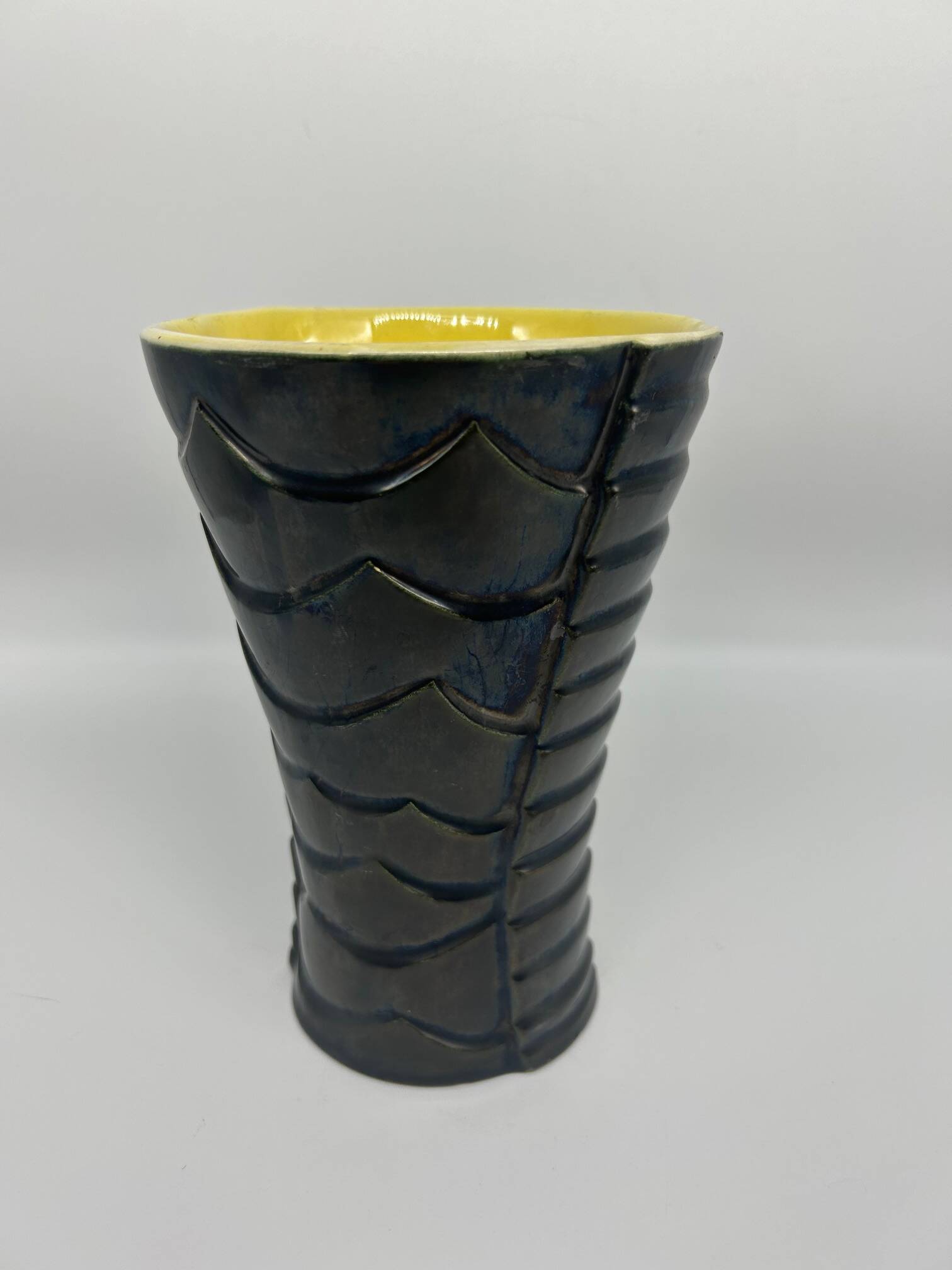 Vase from the 50s black and yellow