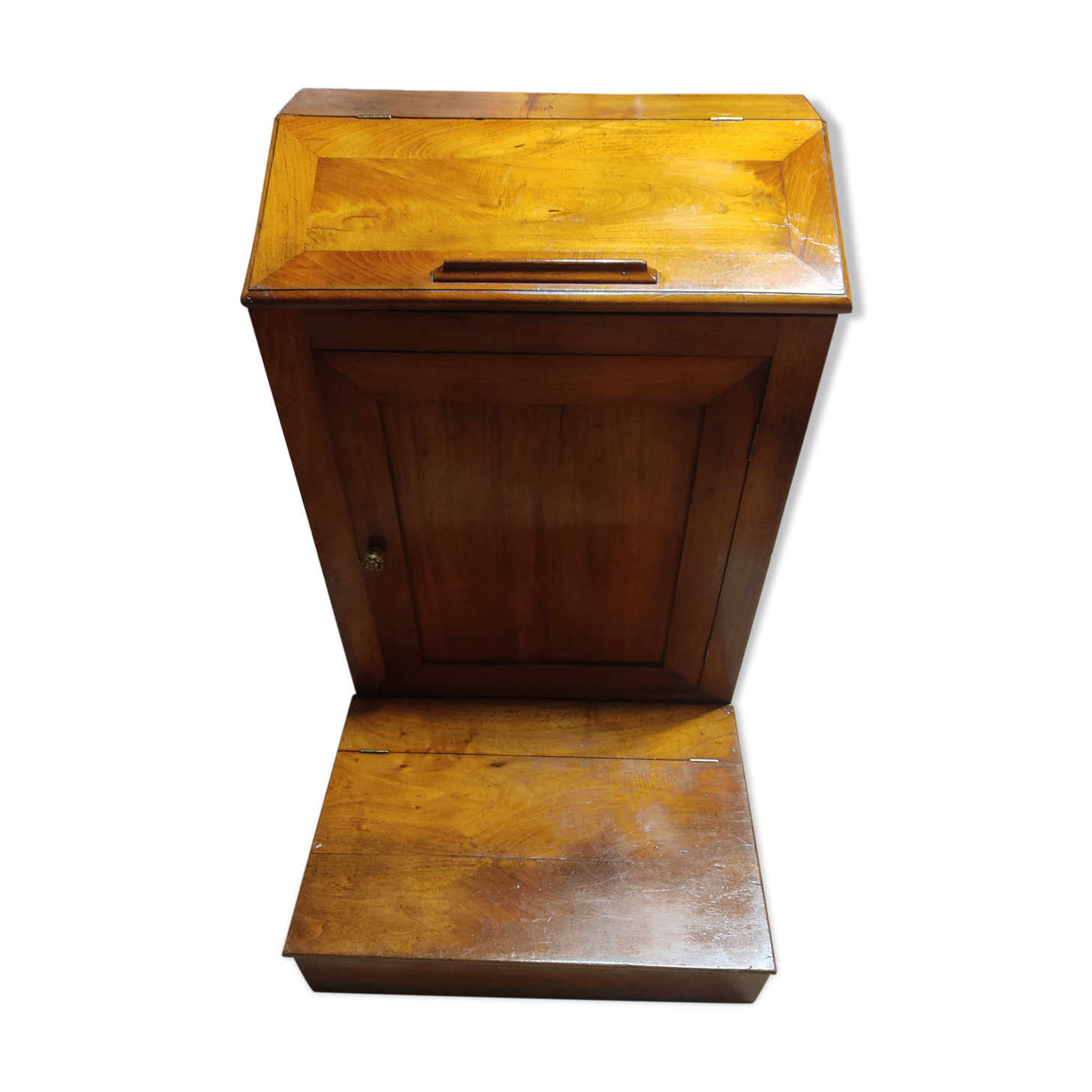 PRAY TO GOD OF THE 19TH WALNUT.