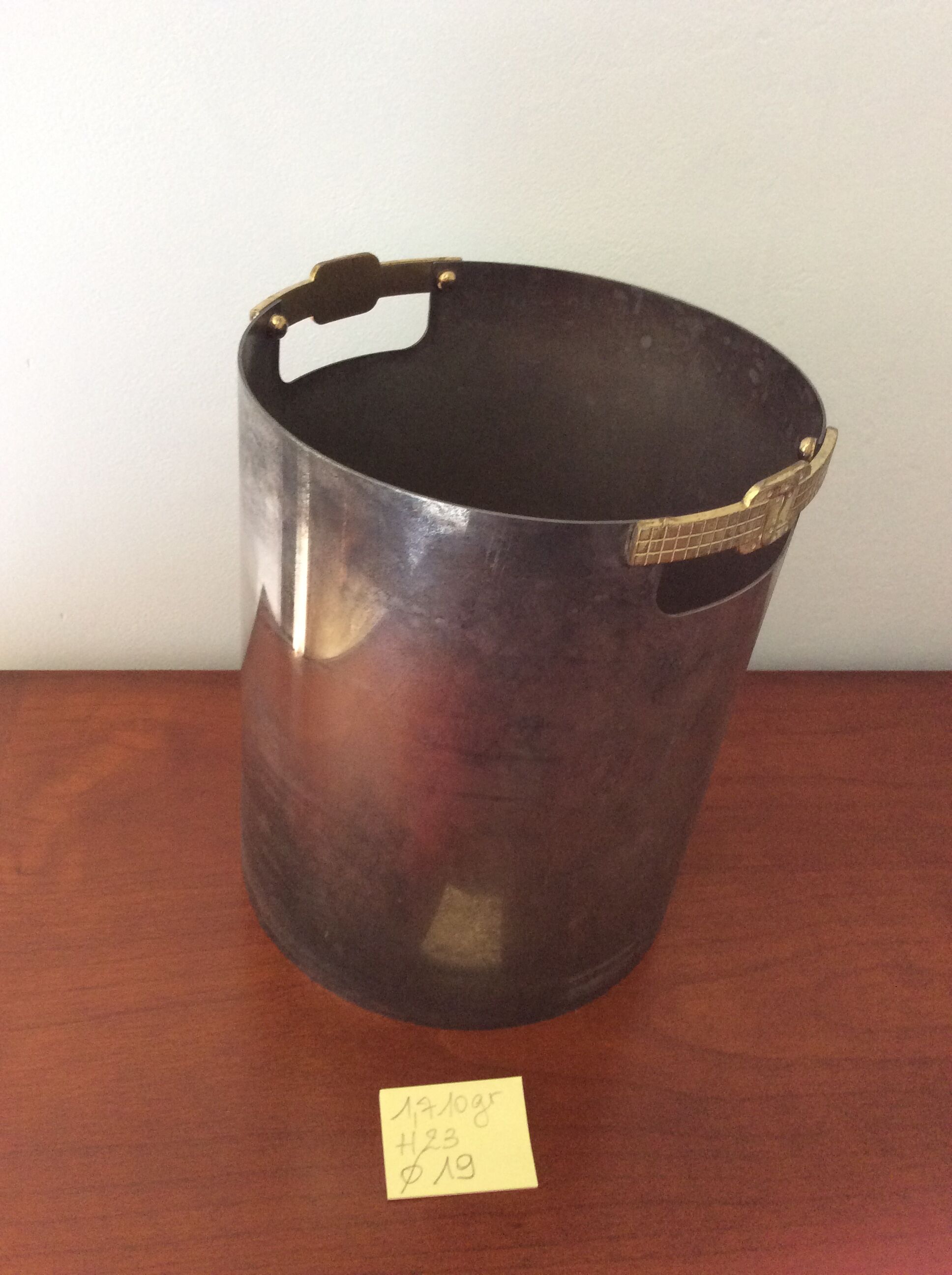 Silver metal champagne bucket cesa 1982