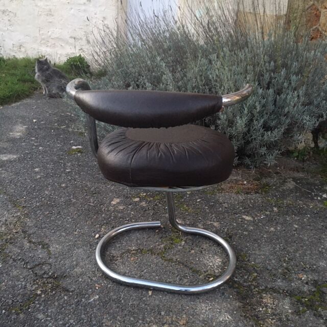 Lot of 4 Cobra chairs by Giotto Stppino
