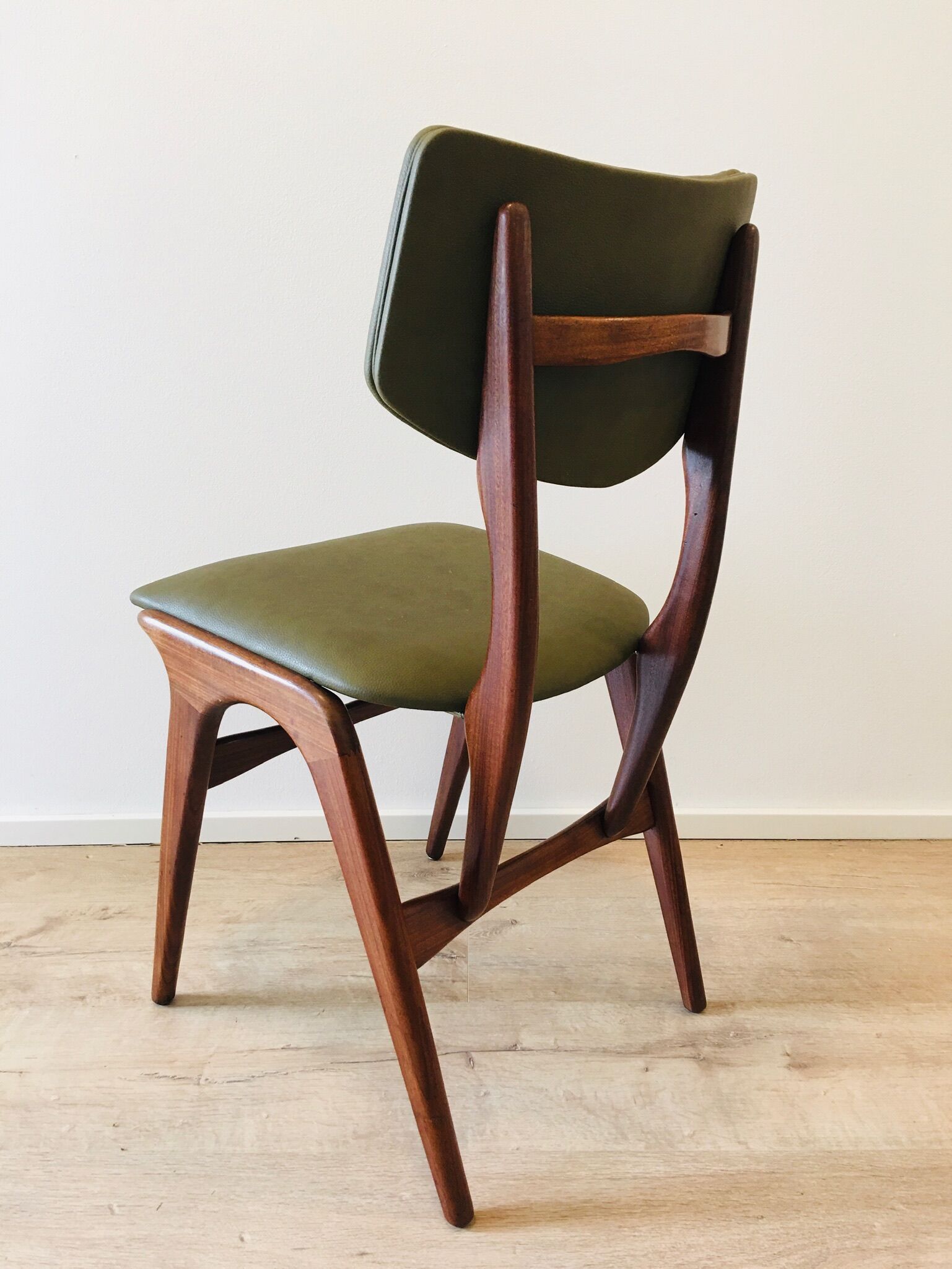 Chaise par Louis van Teeffelen