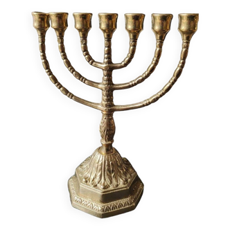 Menorah/Jewish candlestick, Hebrew with 7 arms of light. Israel/Jerusalem. Solid brass. Dim. 22.5 x 17 cm