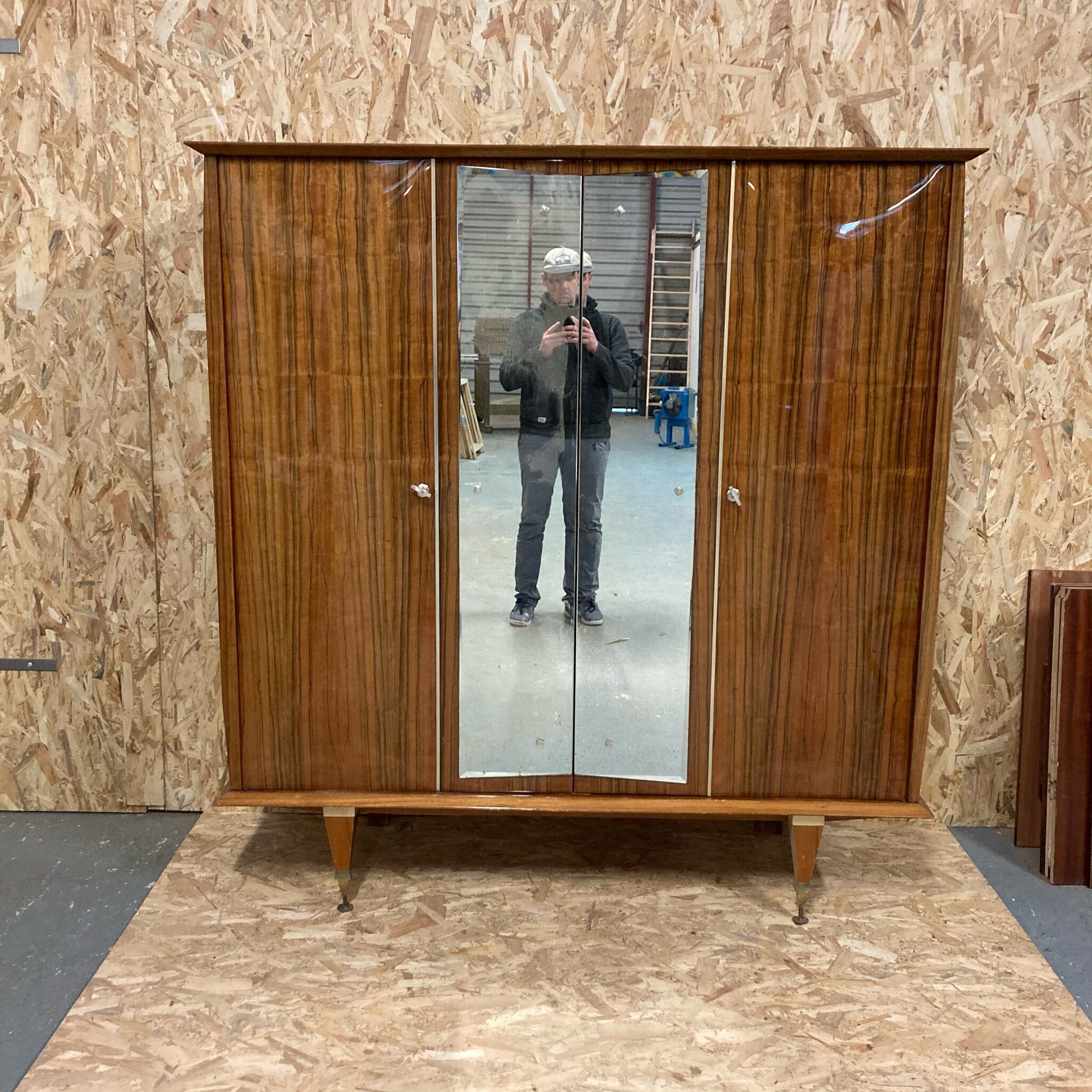 Art Deco wardrobe/dressing room