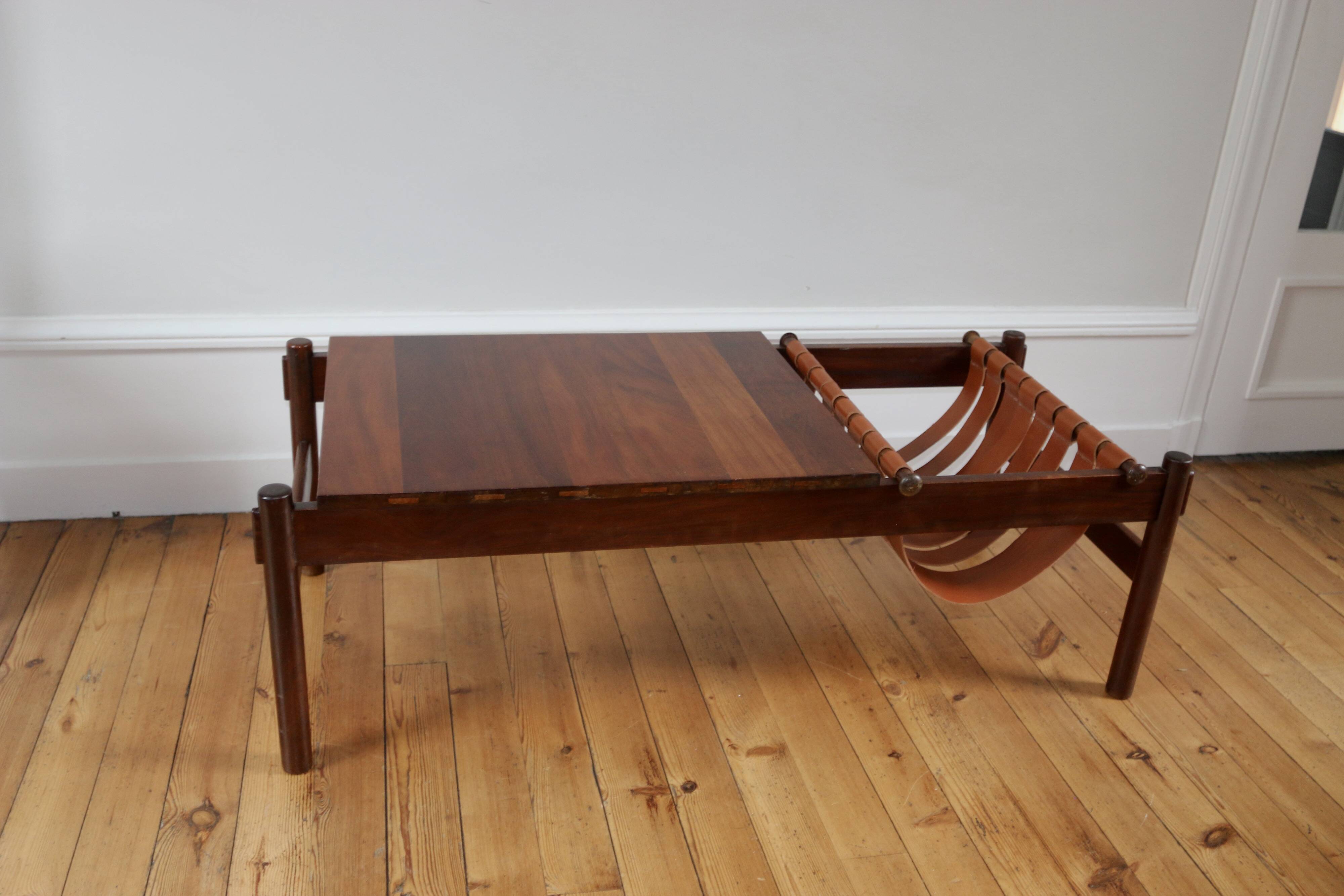 Table basse vintage palissandre et cuir Dujo Cuba 1970