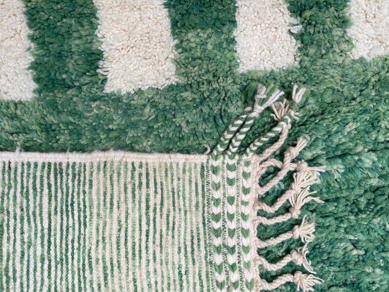Handmade pure wool rug, size 150 x 250 cm.