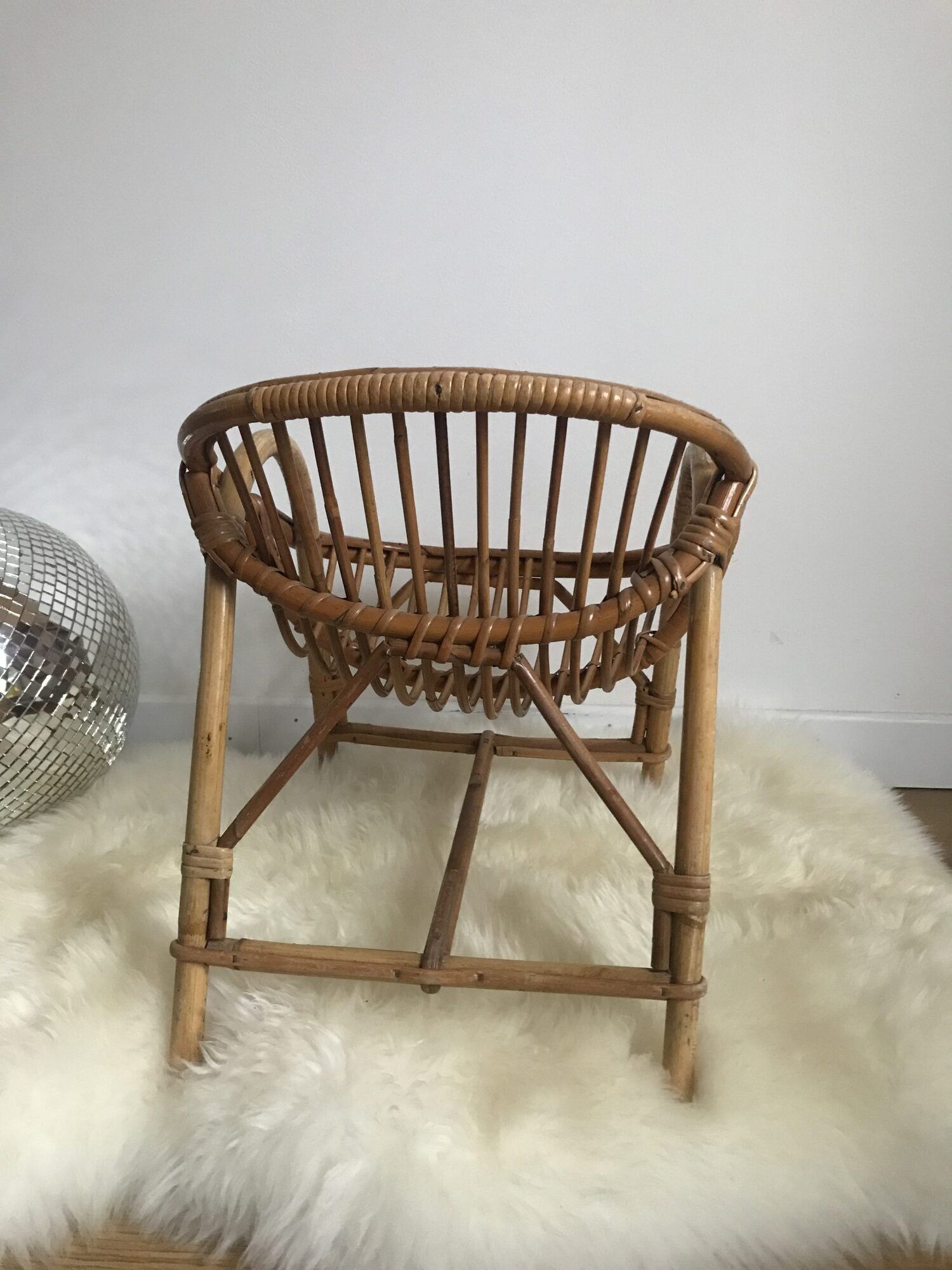 Armchair basket in vintage rattan for children