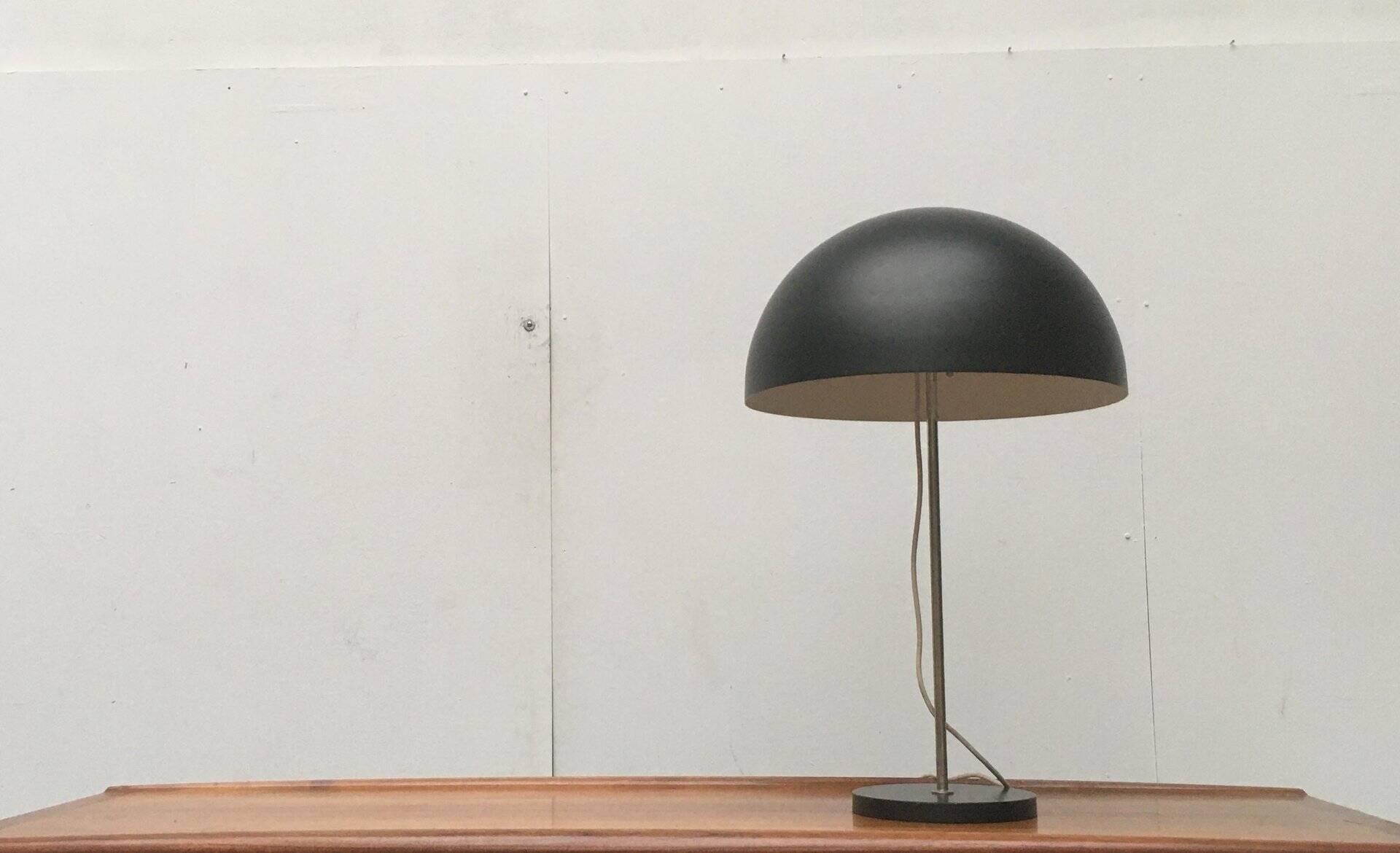Mid-century minimalist table lamp
